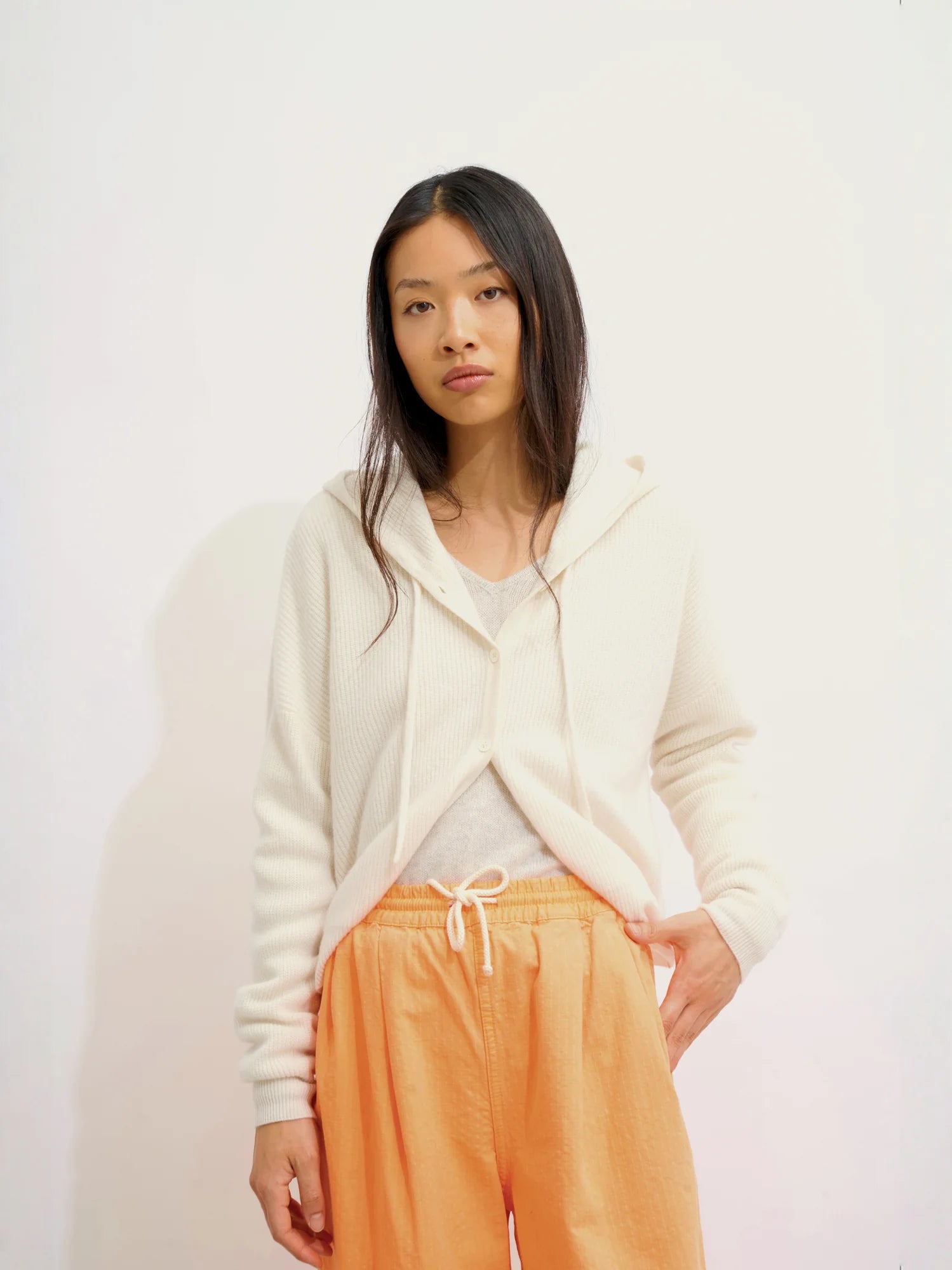 ELARA strickjacke mit kapuze elfenbein