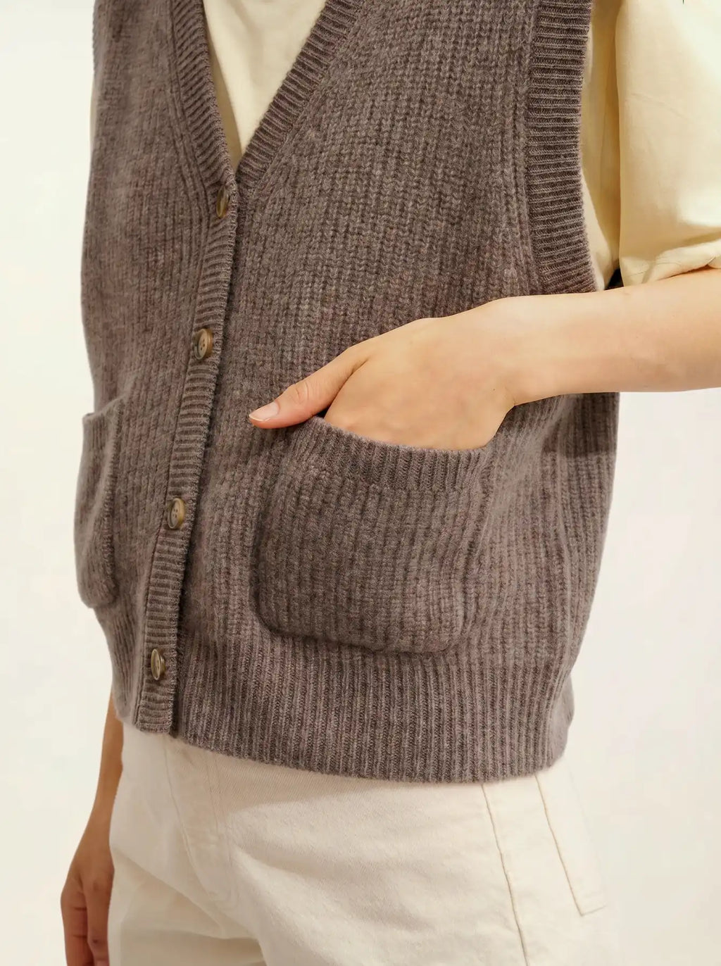 ROSAVIA cardigan col V sans manches 4 fils taupe chiné