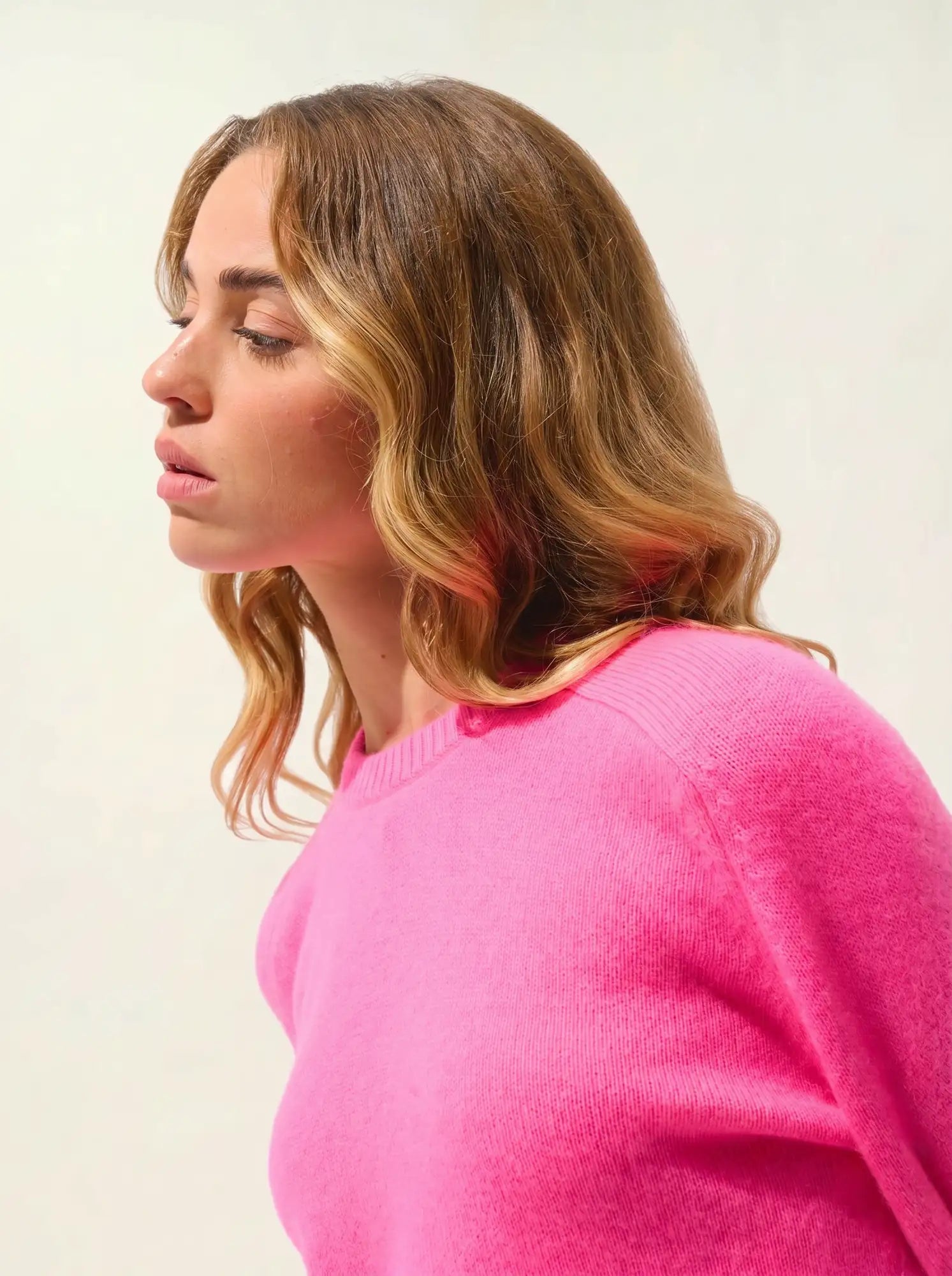 LORENA sweater crew neck 4 ply neon pink