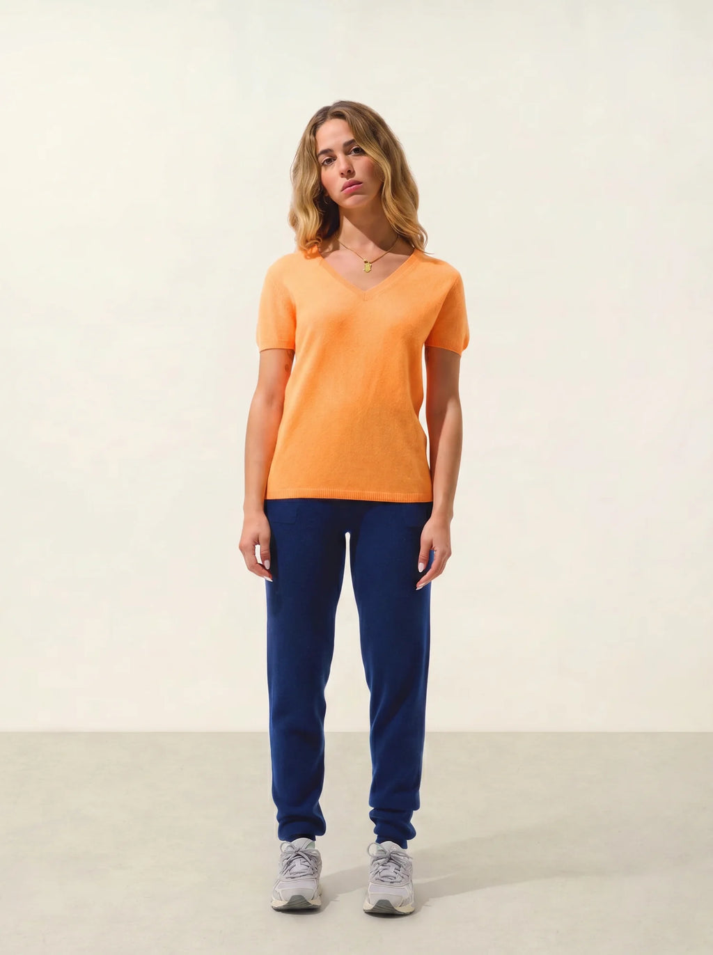 KALI t-shirt v-ausschnitt clementine