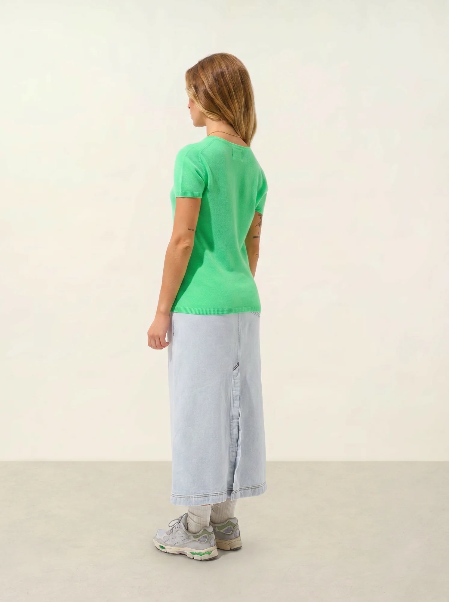 KALI t-shirt v-neck cactus green