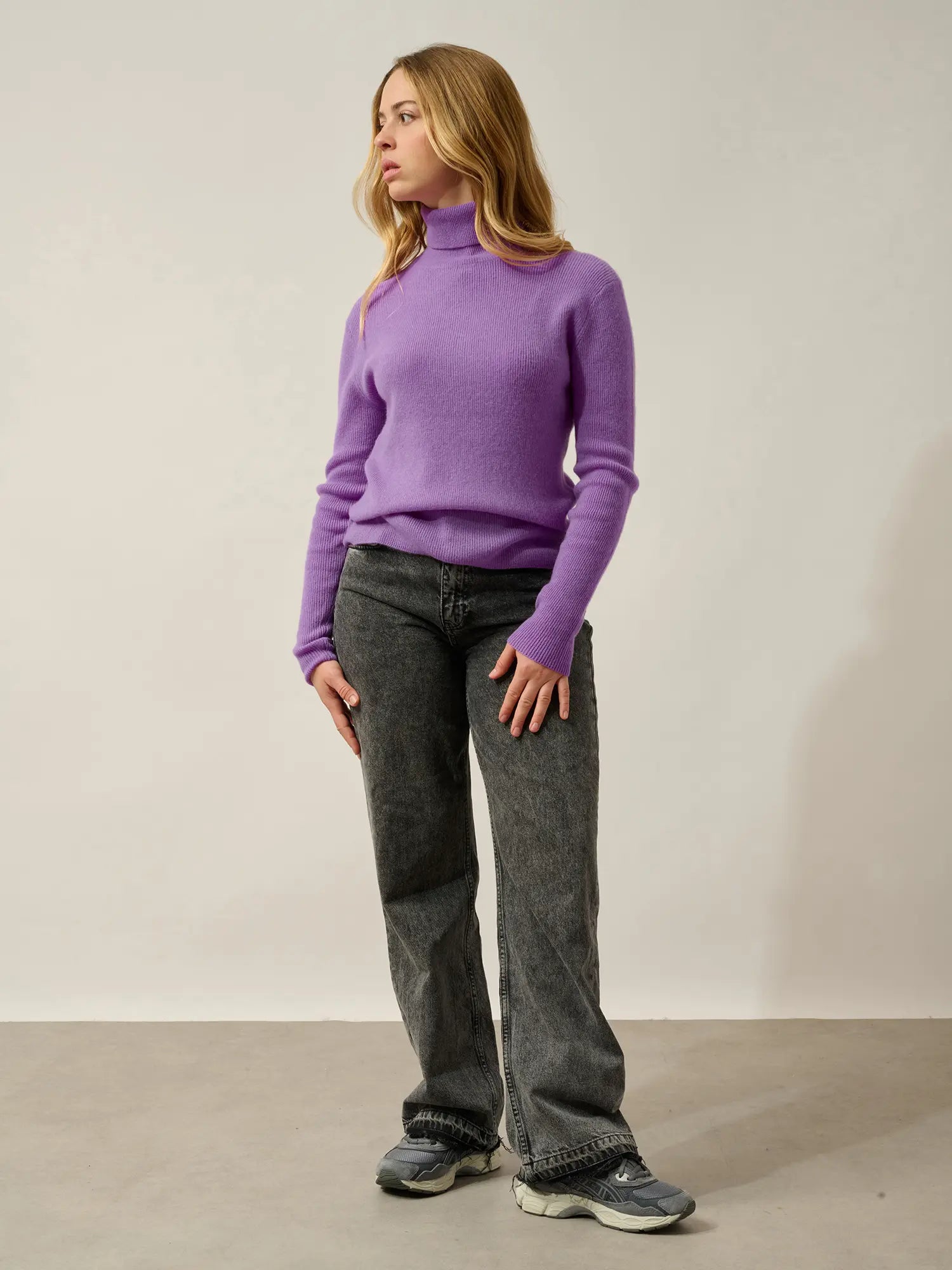 SUZIE pull col roulé parme