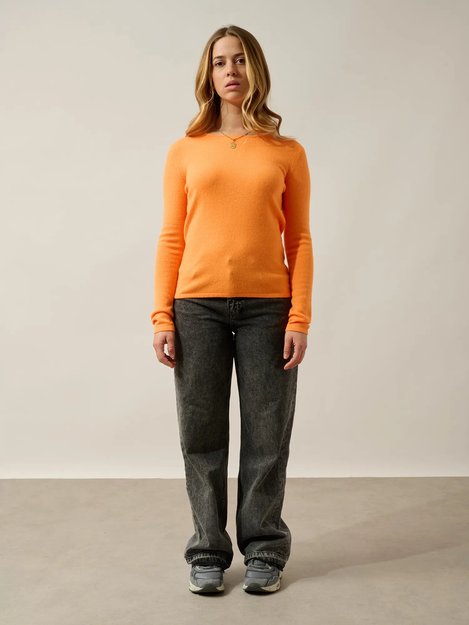 EPÉNA Pullover Rundhalsausschnitt Neonmandarine