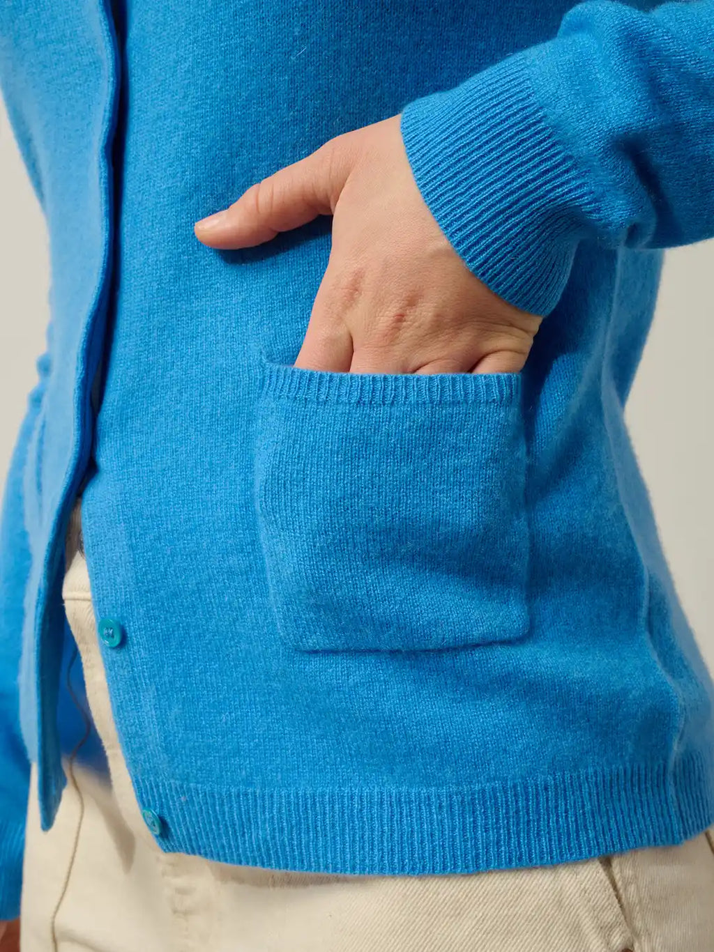 CARON Cardigan Crew Neck Cornflower