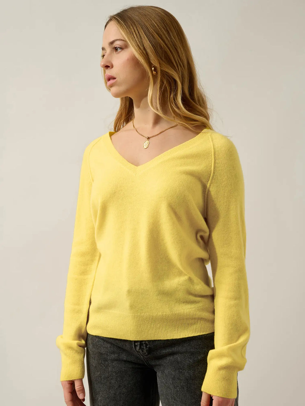 GIUSALET Pullover V-Ausschnitt Zitronengelb