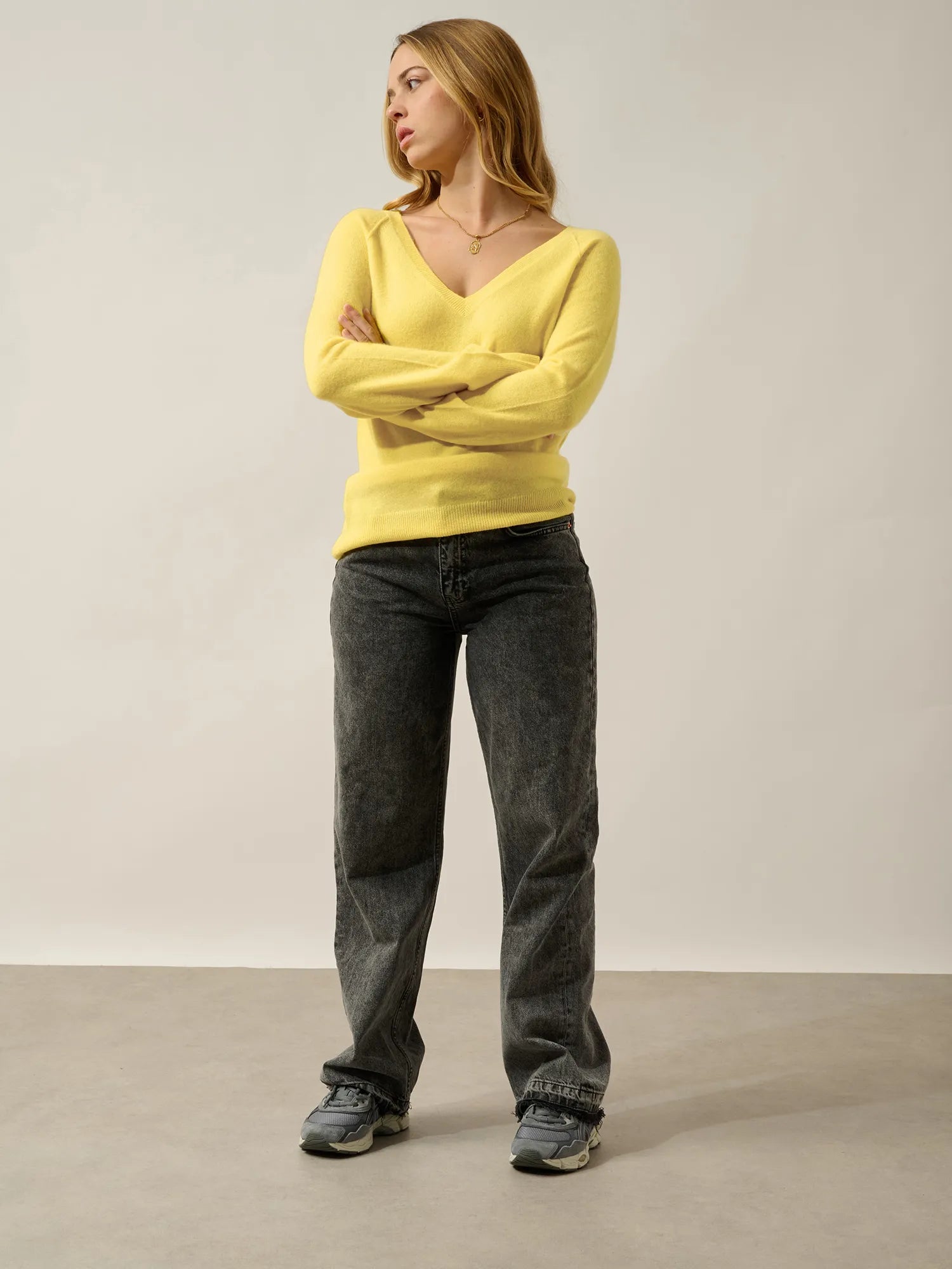 GIUSALET sweater v-neck lemon