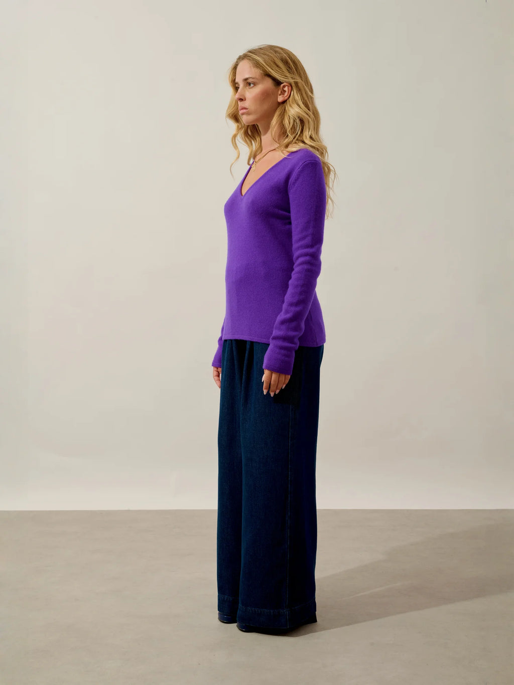 CHELSEA pull col V 4 fils ultraviolet