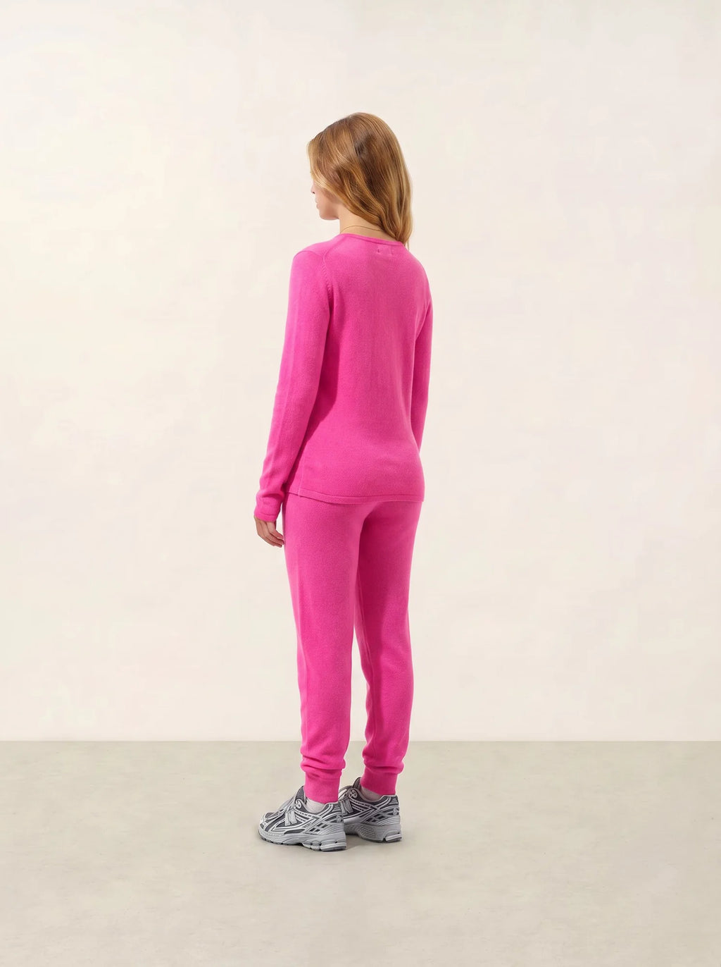 EPÉNA Sweater Crew Neck Neon Flamingo Pink