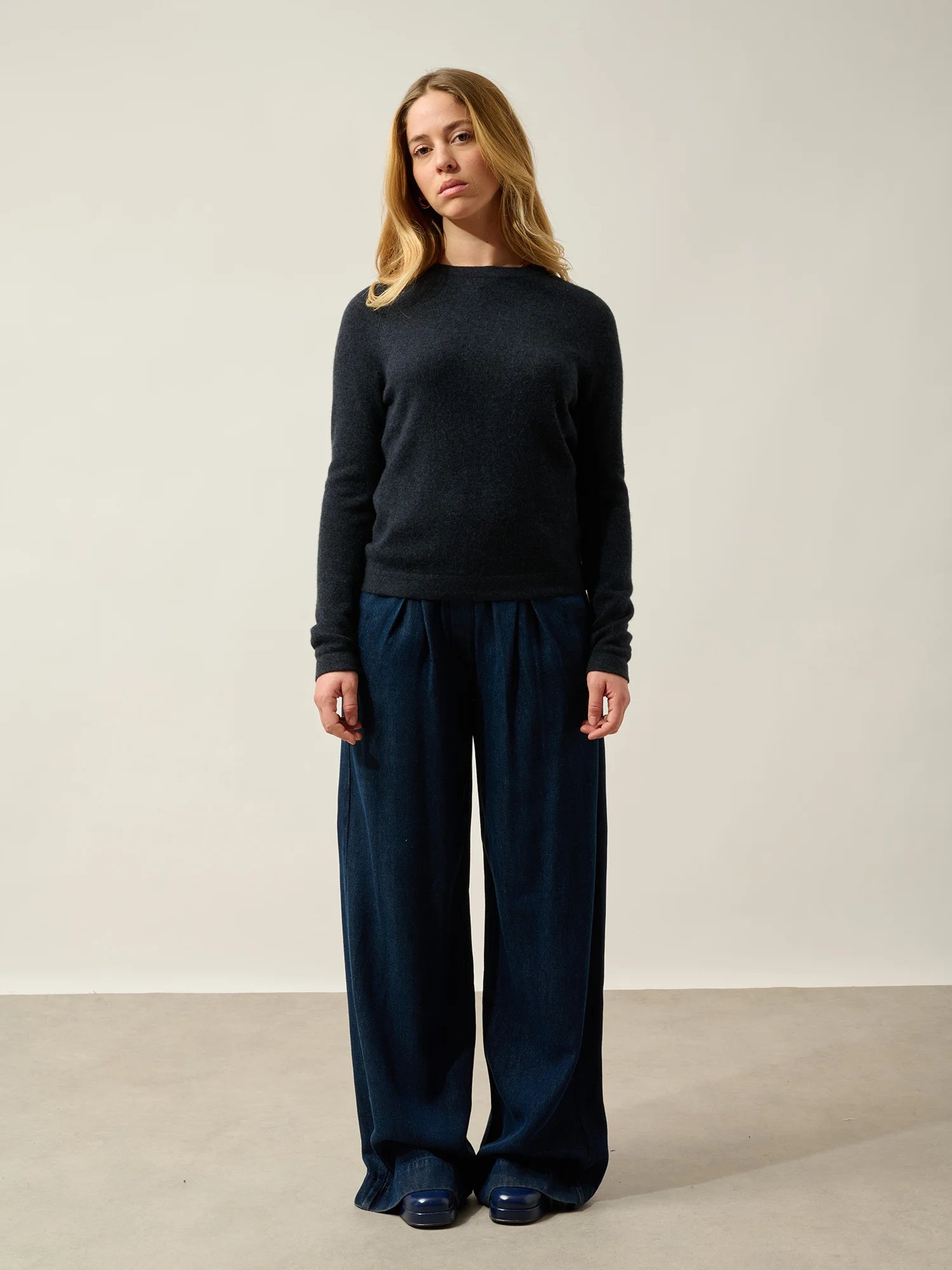 ECRIN Pullover Rundhalsausschnitt Kaviar