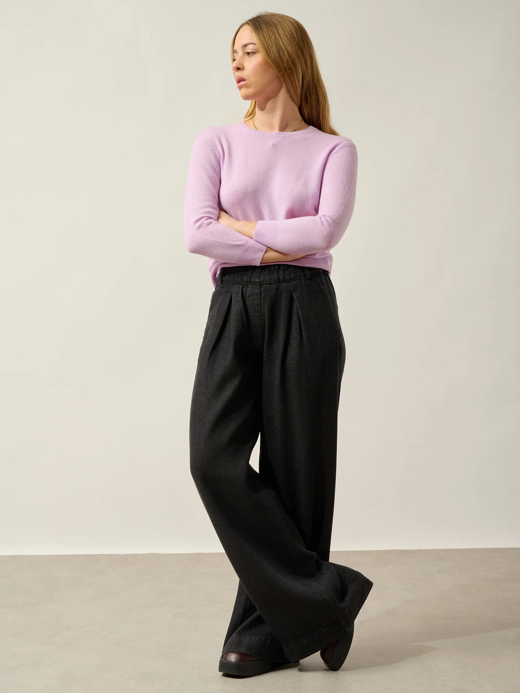 ESTARIS Sweater Crew Neck Buttoned Back Marshmallow