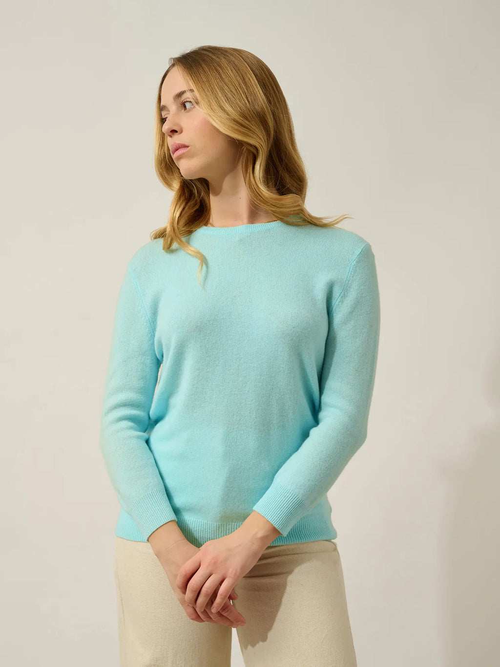 ESTARIS Sweater Crew Neck Buttoned Back Opaline Green