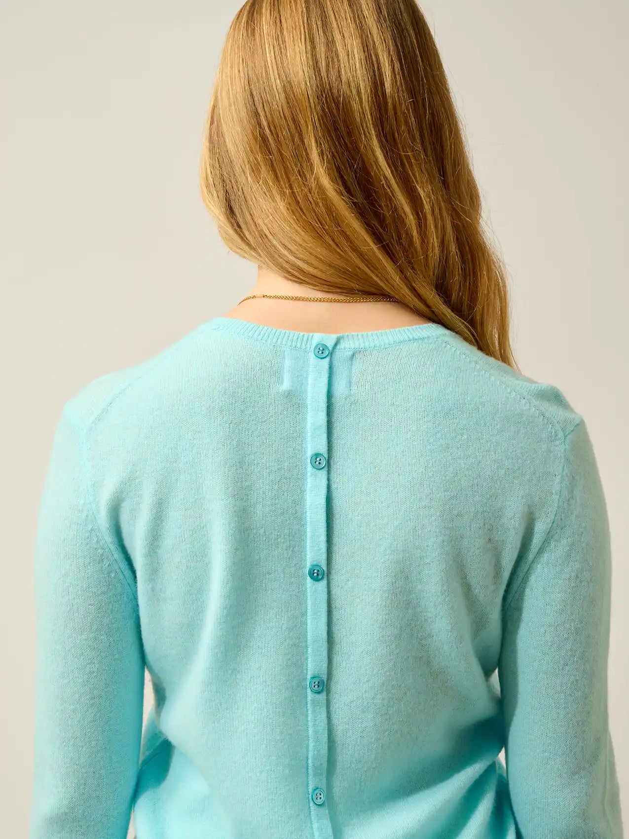 ESTARIS Sweater Crew Neck Buttoned Back Opaline Green