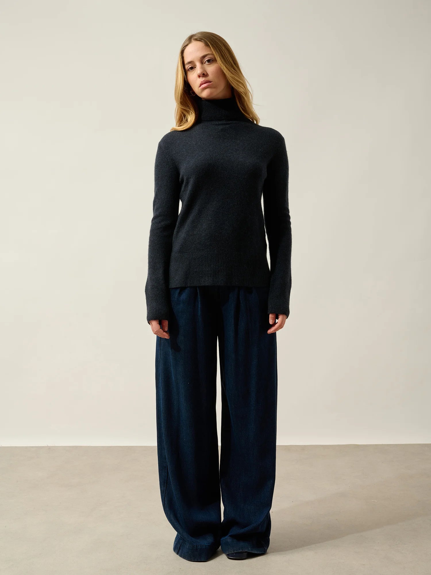 FORNET Pullover Rollkragen Kaviar