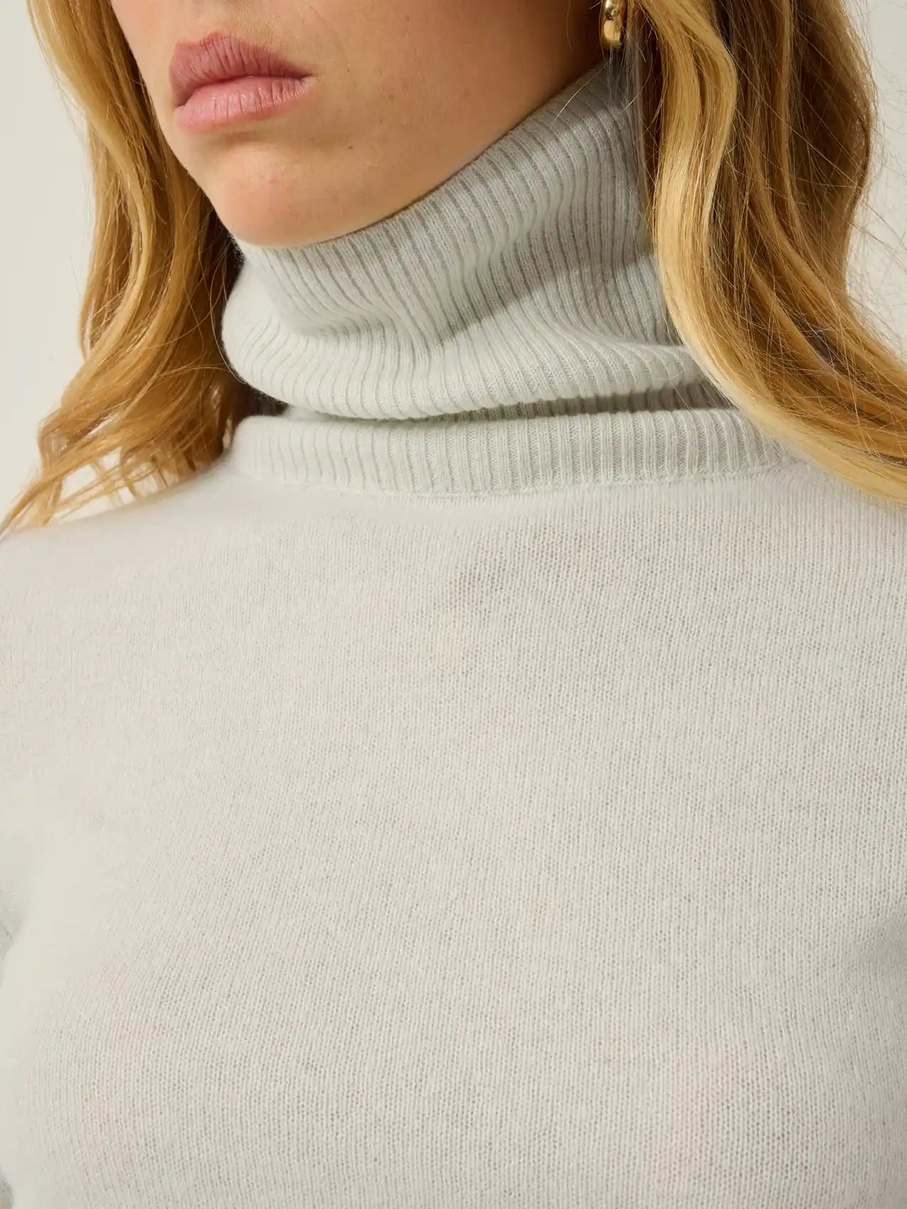 FORNET pull col roulé eau