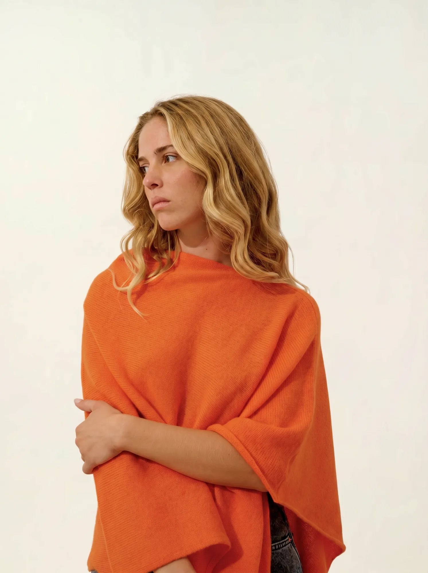 MERYL poncho 4-fädig karotte
