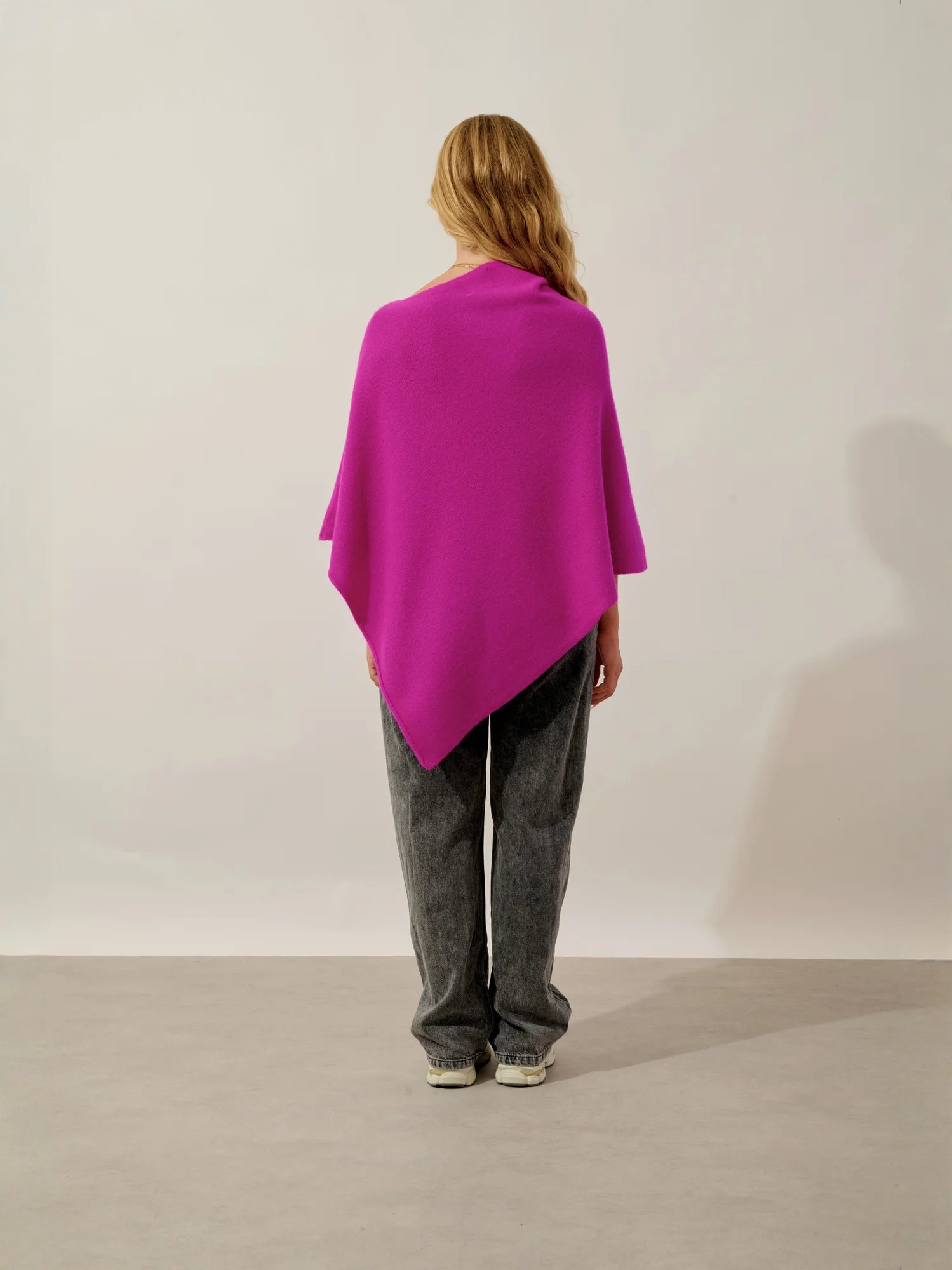 MERYL poncho 4 ply hibiscus