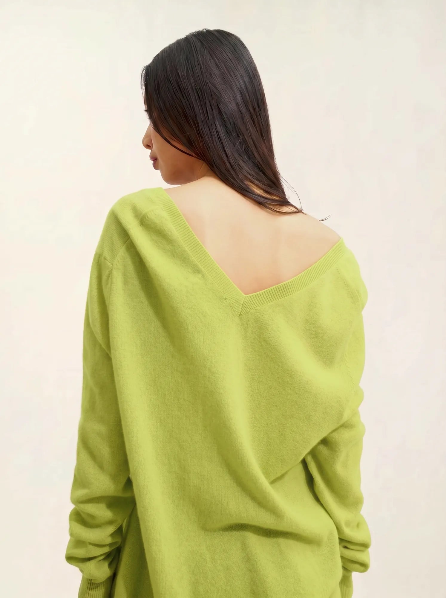 GIEGN Pullover V-Ausschnitt vorne und hinten Zitrus