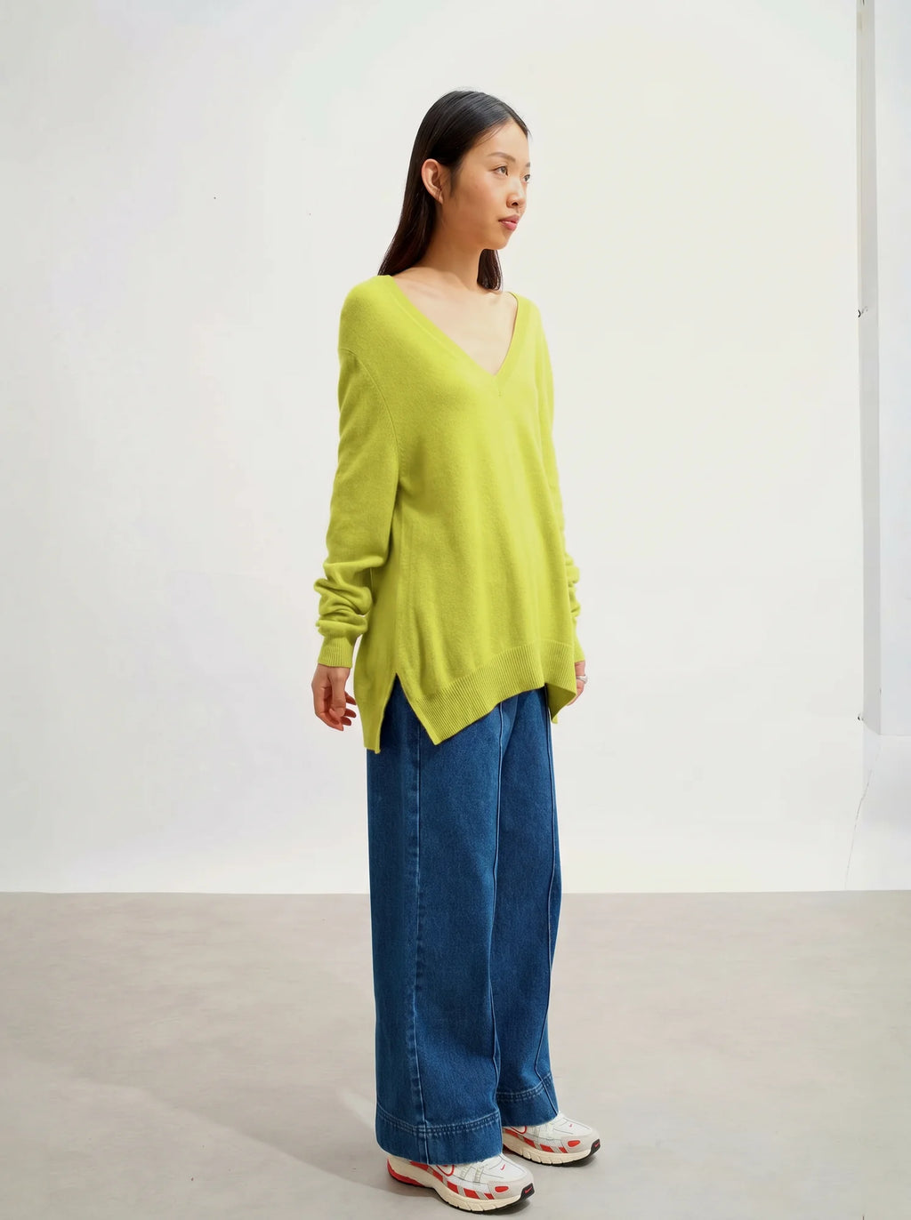 GIEGN Pullover V-Ausschnitt vorne und hinten Zitrus