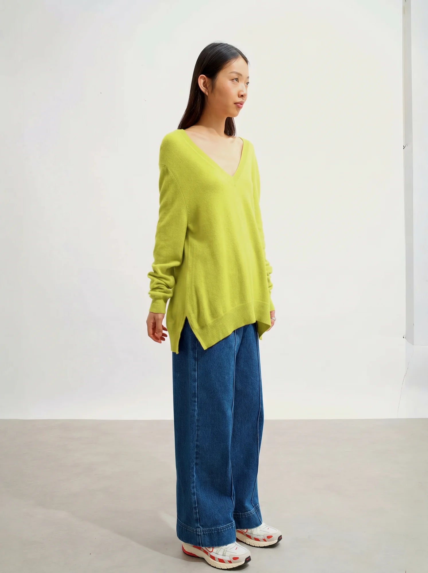 GIEGN Pullover V-Ausschnitt vorne und hinten Zitrus