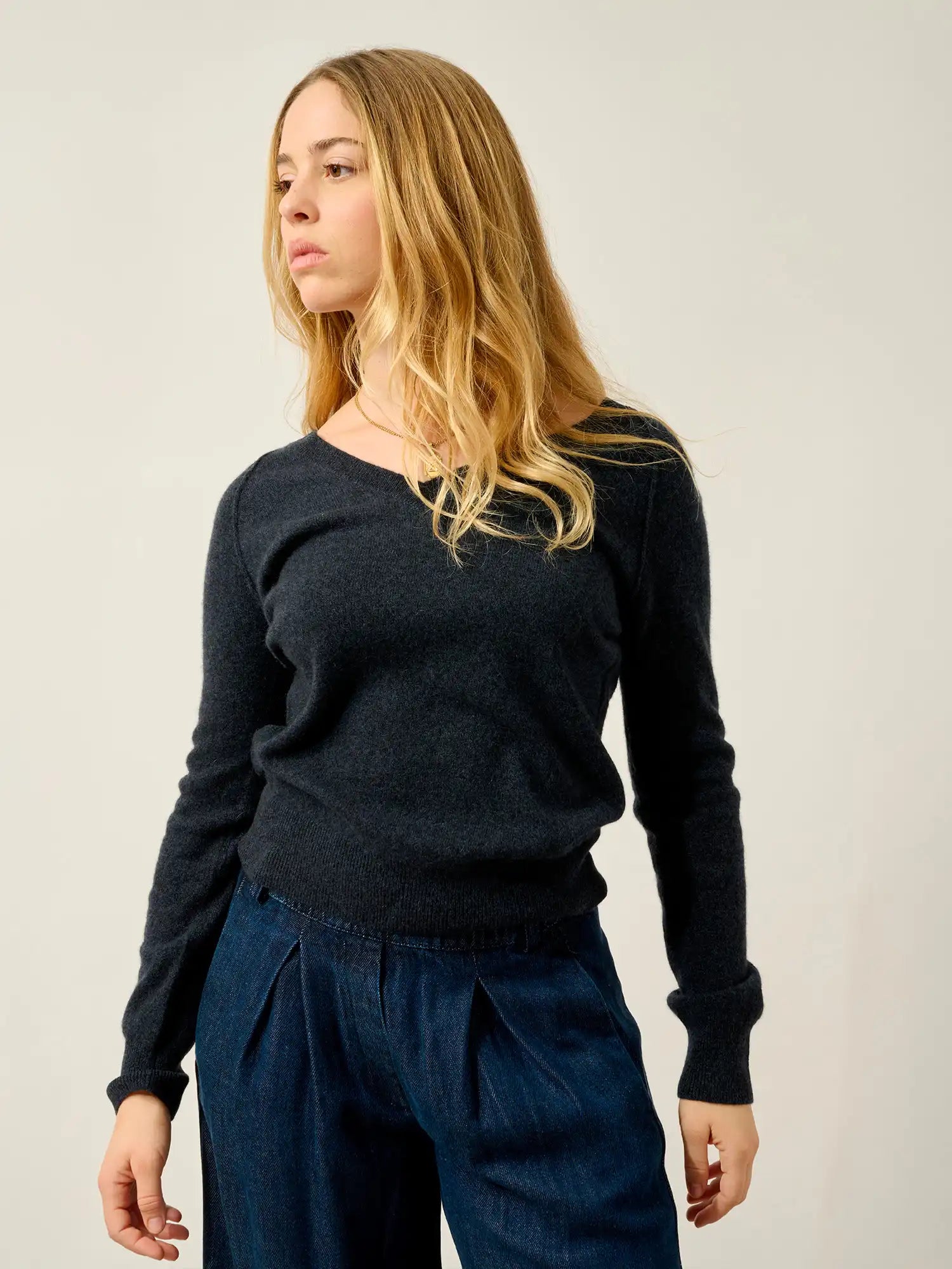 GIUSALET sweater v-neck caviar