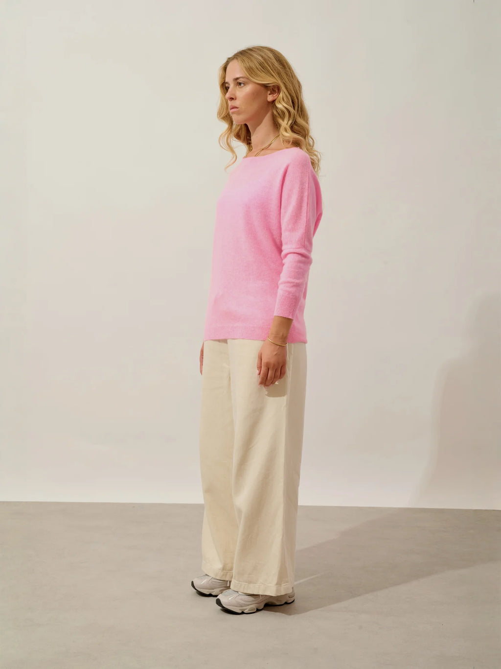 GOLÉON sweater batwing neon heather pink