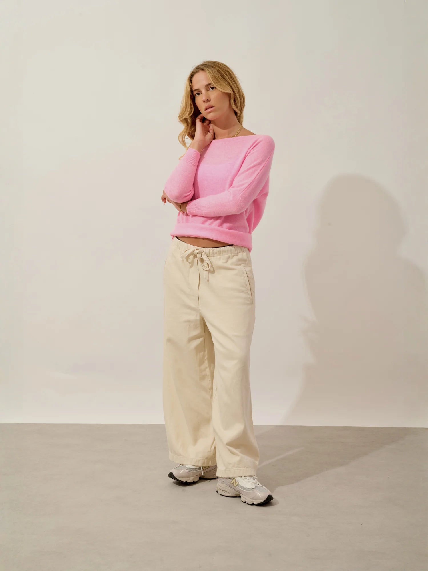GOLÉON sweater batwing neon heather pink