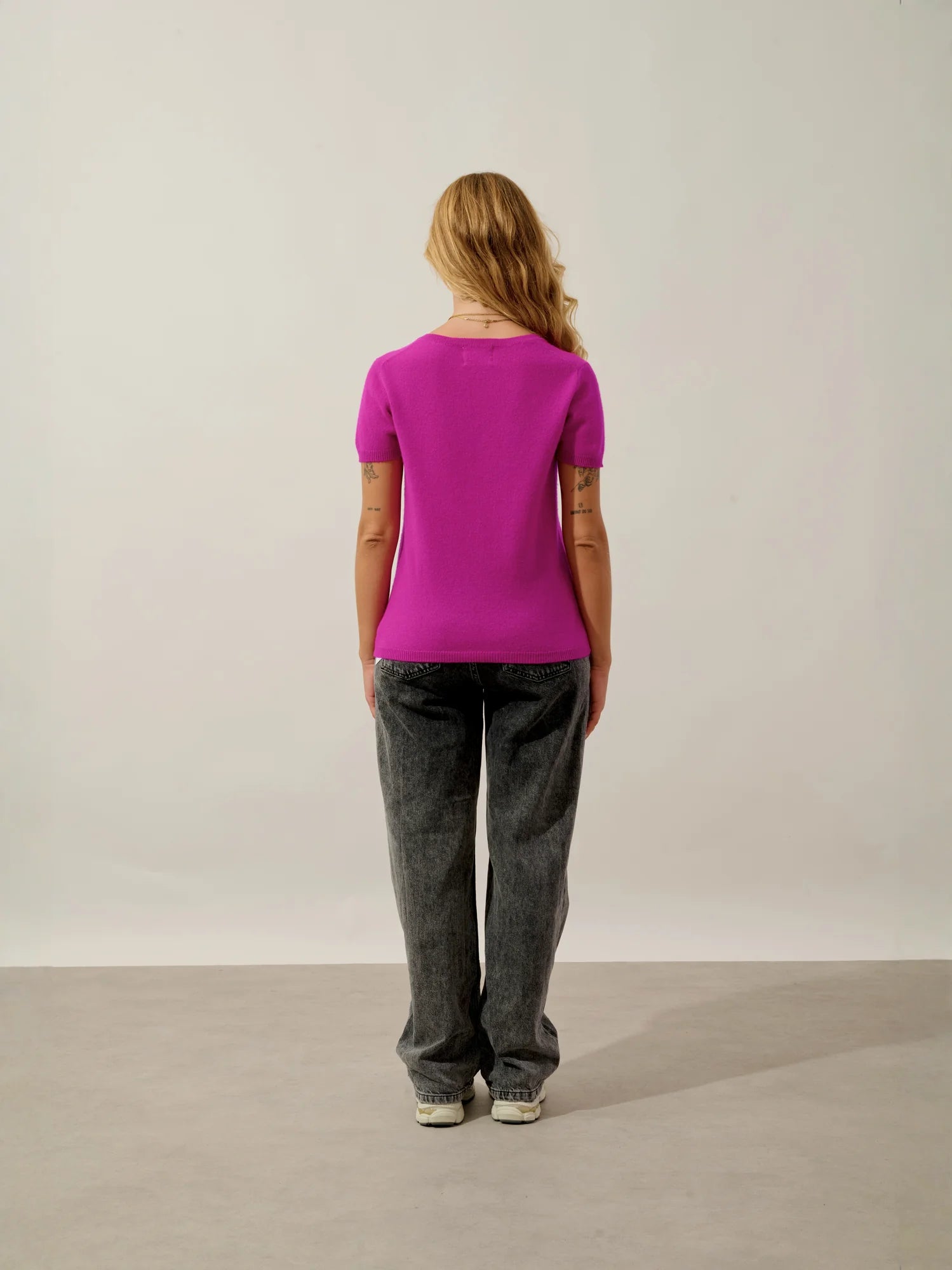 KALI t-shirt col V hibiscus