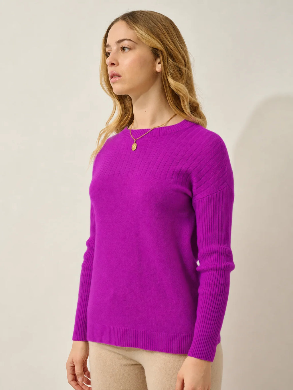 DARIA pullover rundhalsausschnitt hibiscus