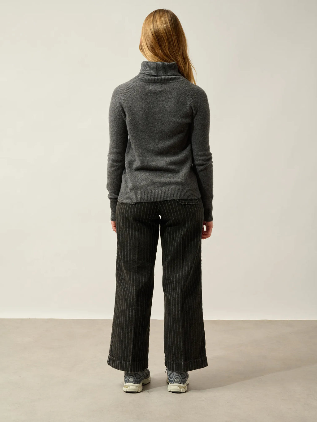 DOLCE pull col roulé anthracite chiné