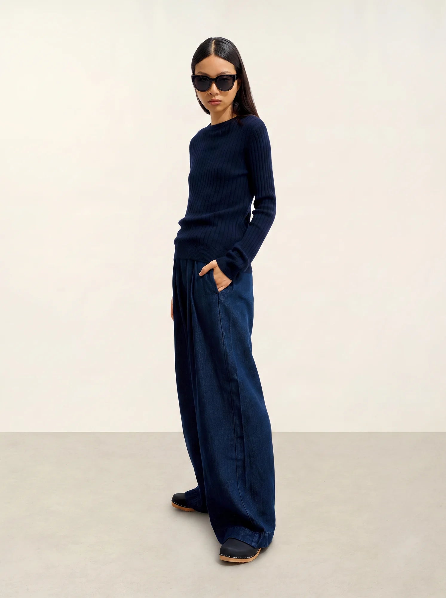 BELLA pull col rond bleu marine