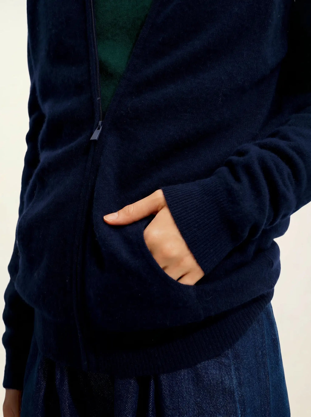 THALUN Vest Zipped Mock Neck Navy