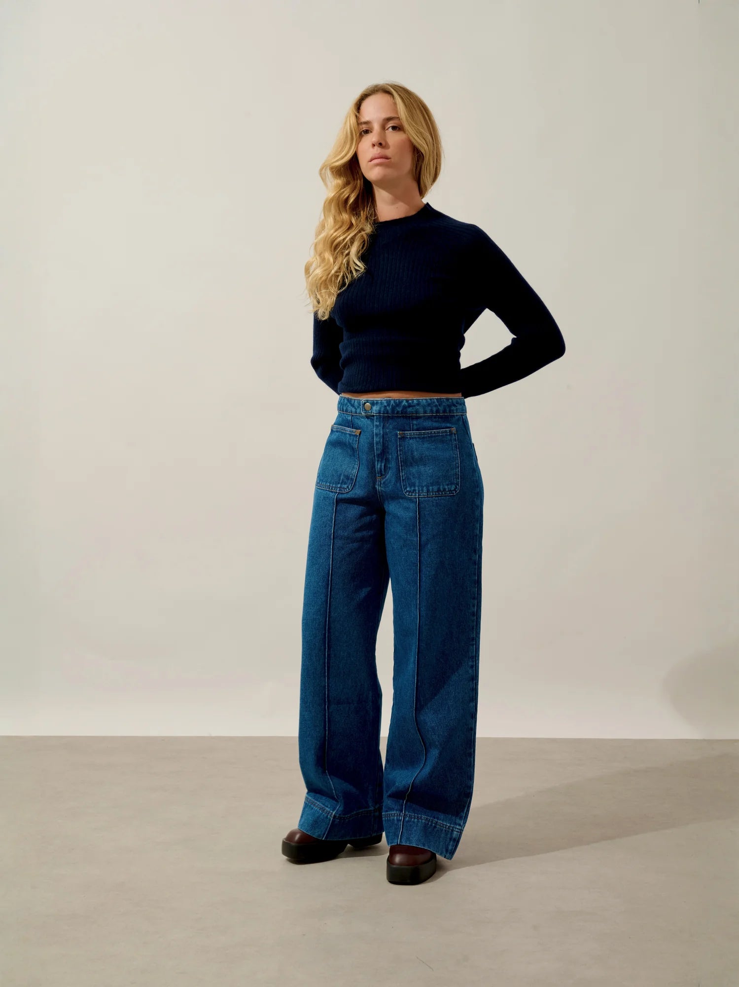 ASSIA pullover stehkragen boutons poignets marineblau