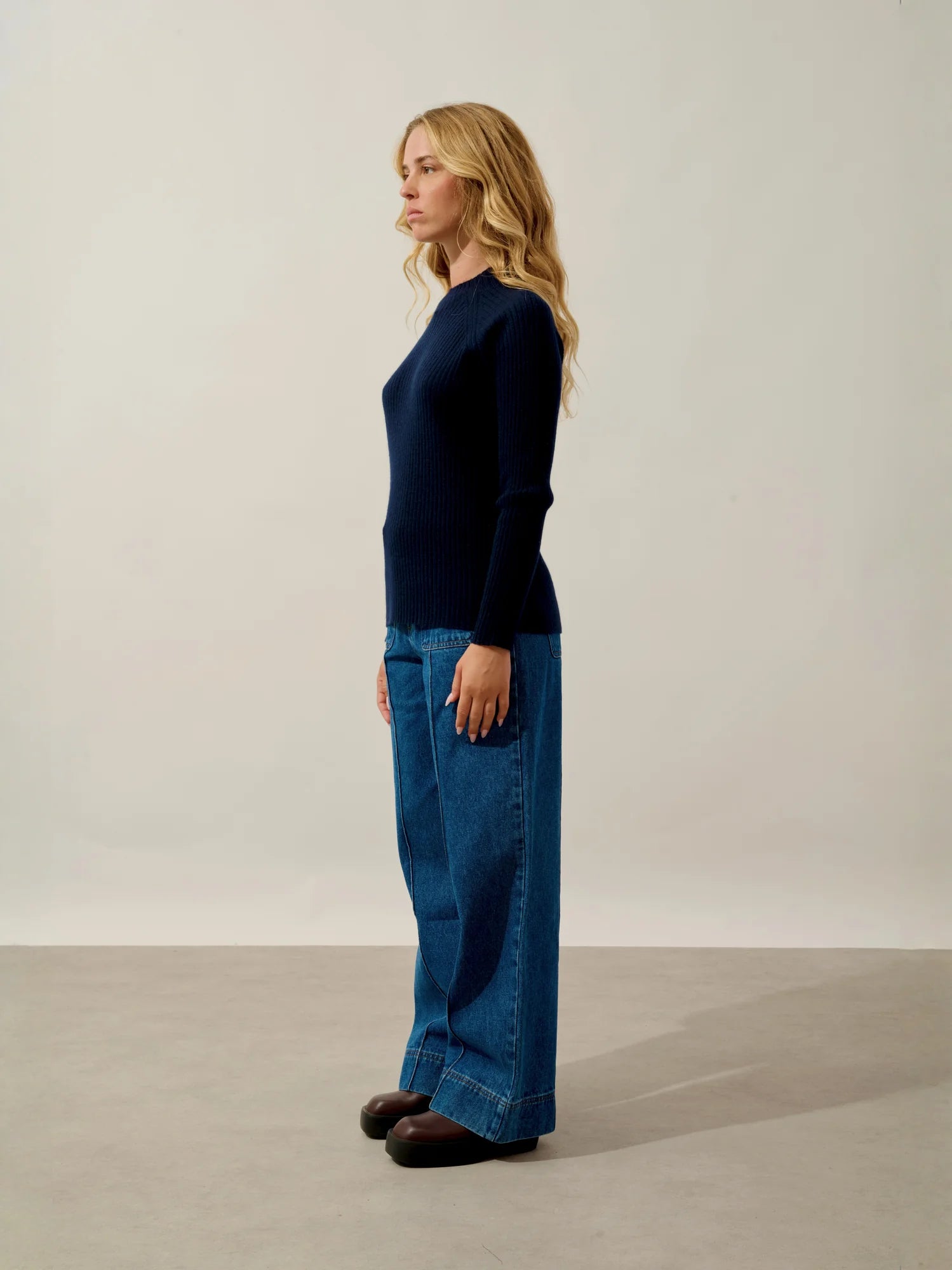 ASSIA pullover stehkragen boutons poignets marineblau