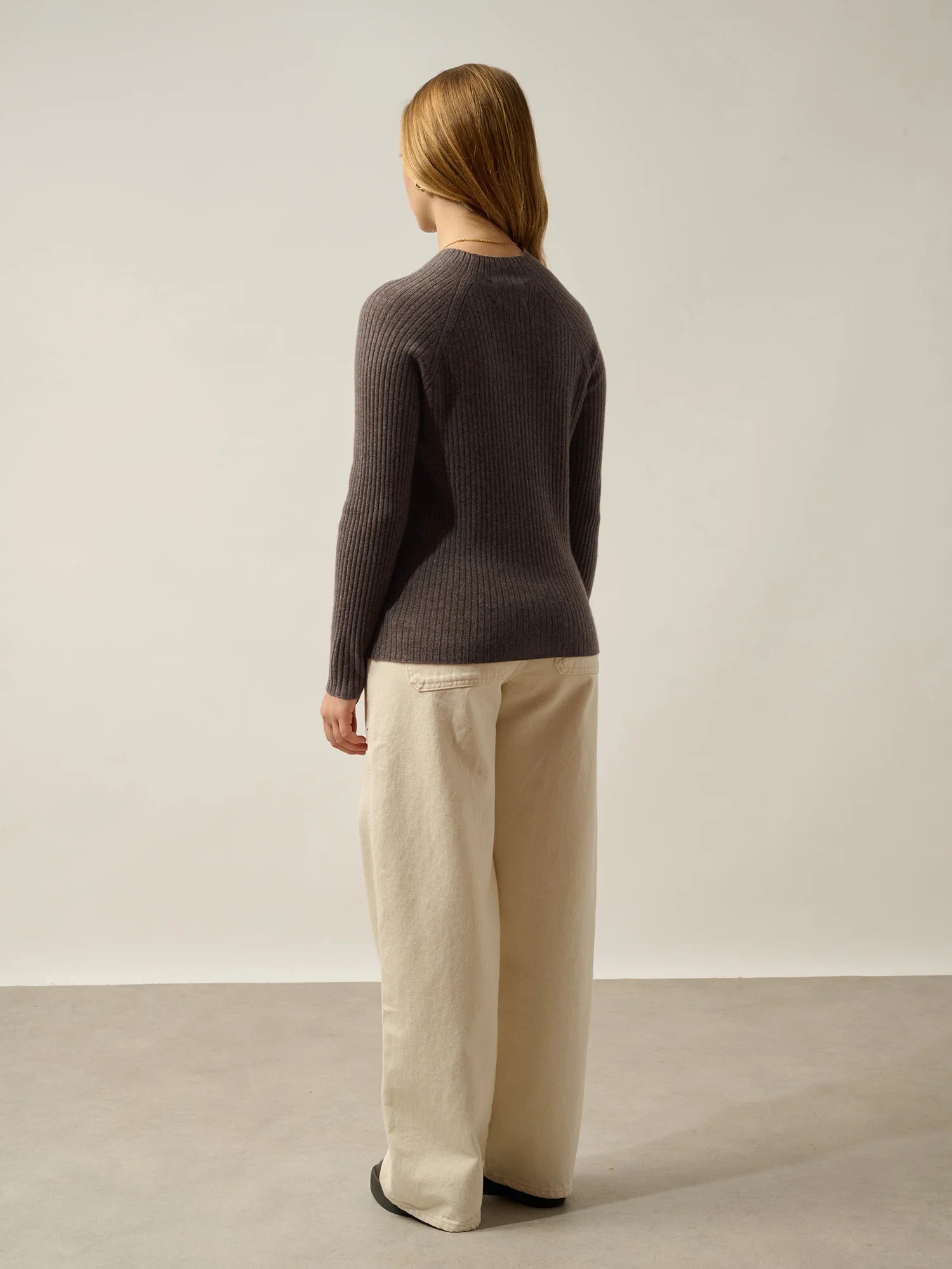 ASSIA pullover stehkragen boutons poignets taupe meliert
