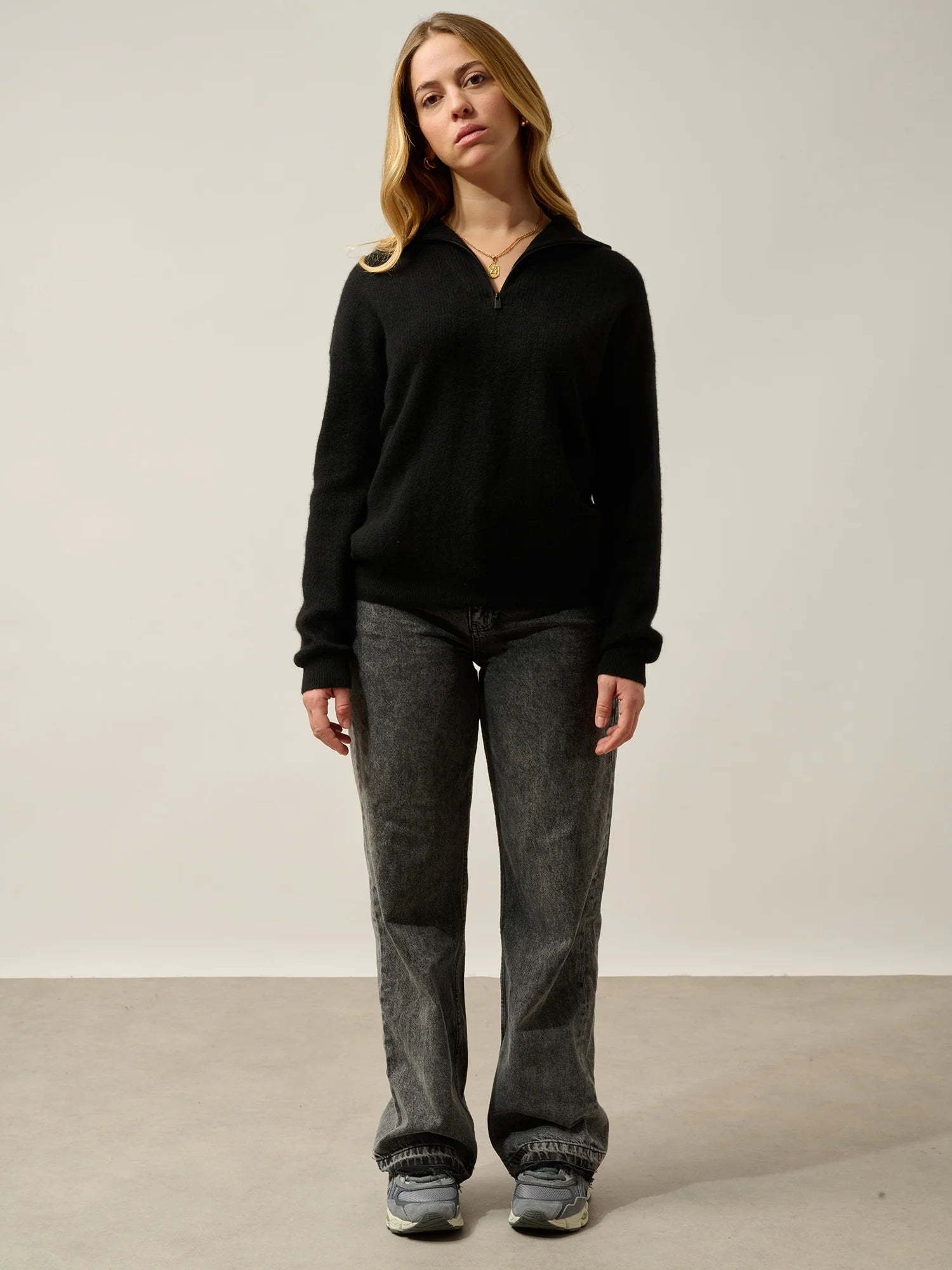 MARIE sweater cuffed beanie black