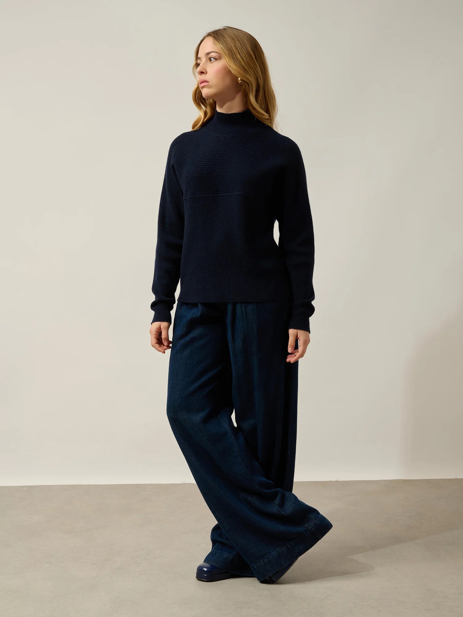 BENEDICTE Pullover Stehkragen Marineblau