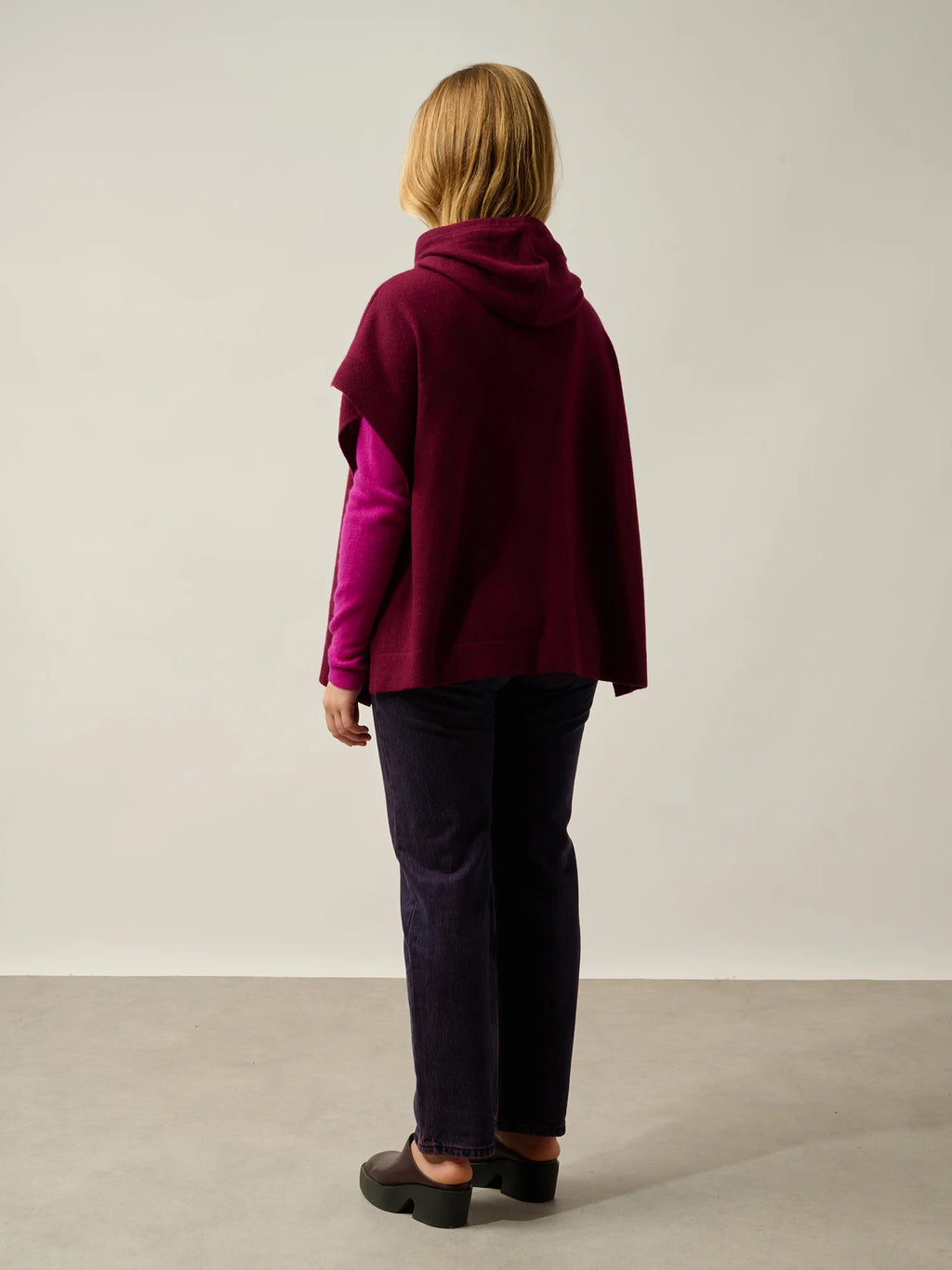 ELSA Poncho mit Kapuze Bordeaux