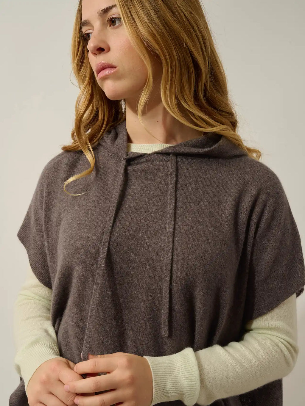 ELSA Poncho Hooded Taupe and Dusty Pink