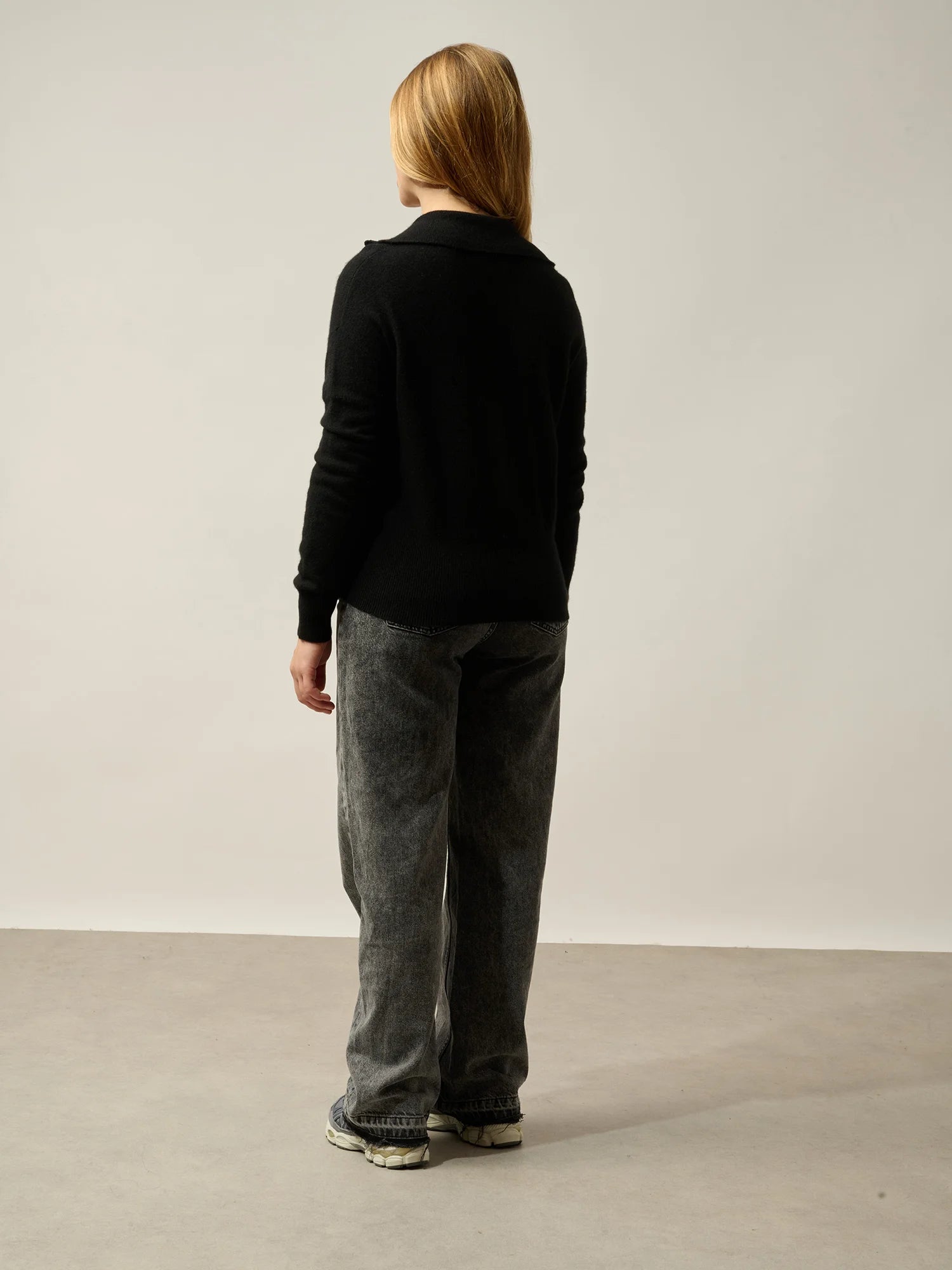 ANNELISE vest zipped trucker neck black