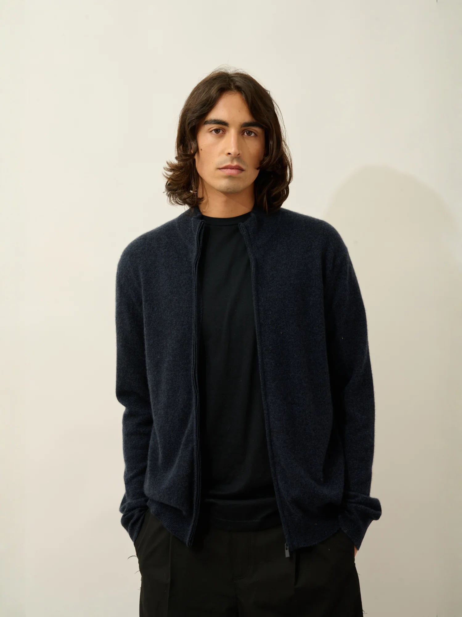 VALERION gilet zippé col montant caviar