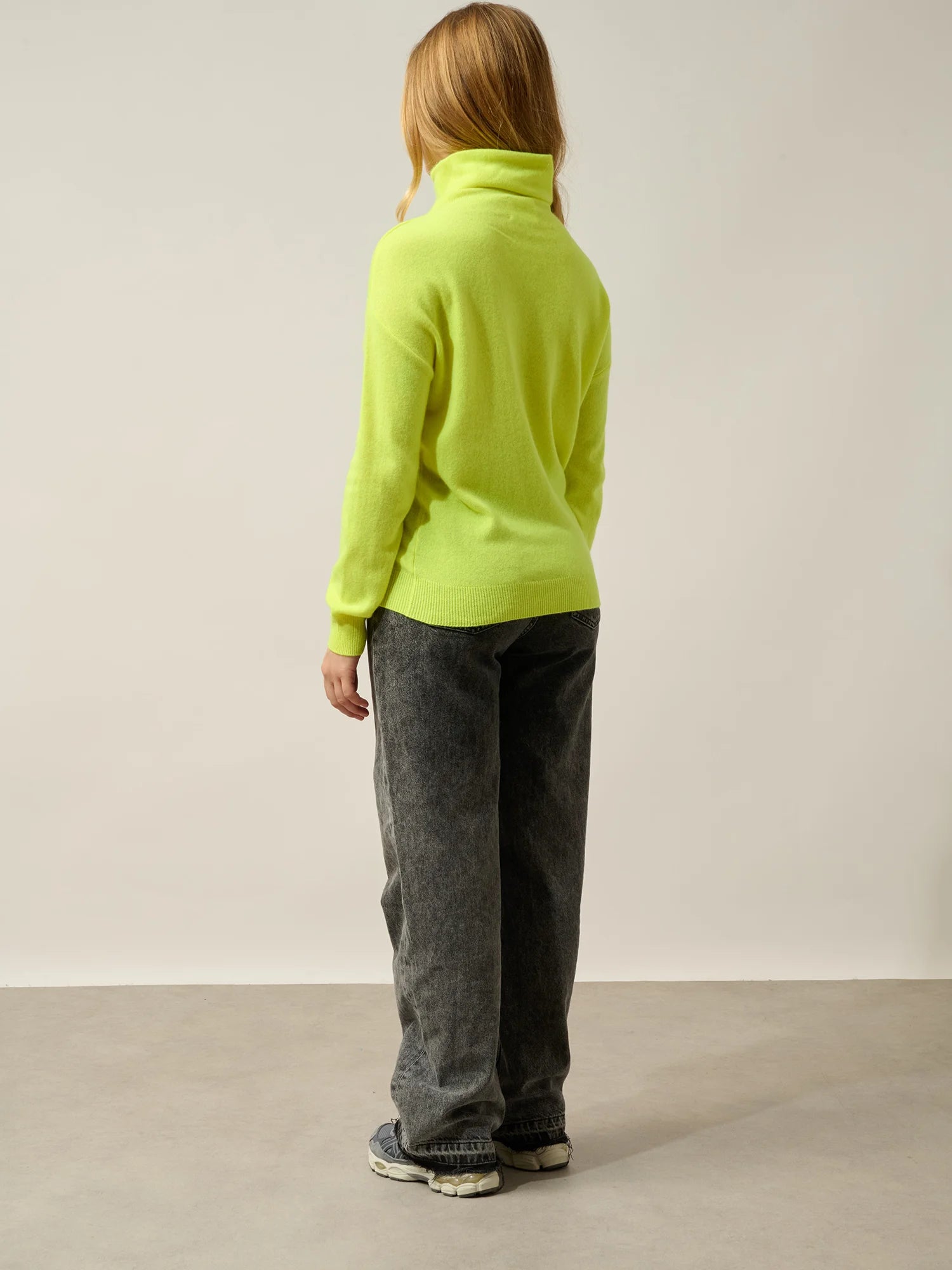 KORIEL pull col montant jaune fluo