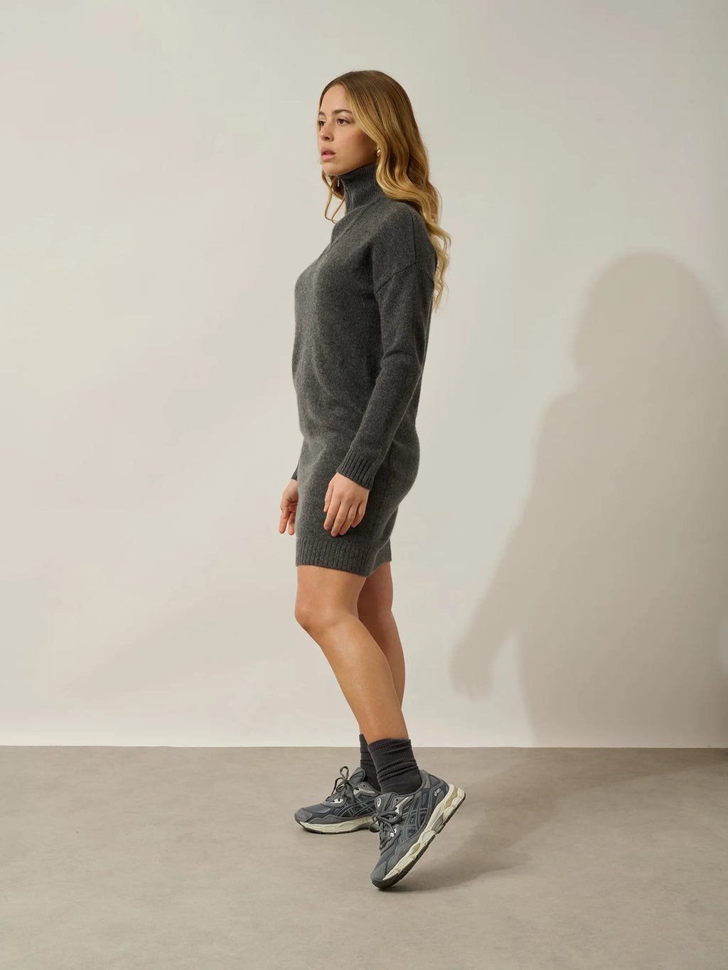 STELLA Dress Short Trucker Neck 4 Ply Heather Charcoal