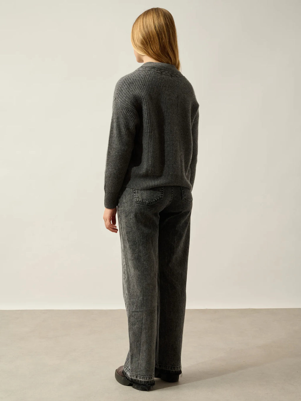 SELENA cardigan v-neck 4 ply heather charcoal