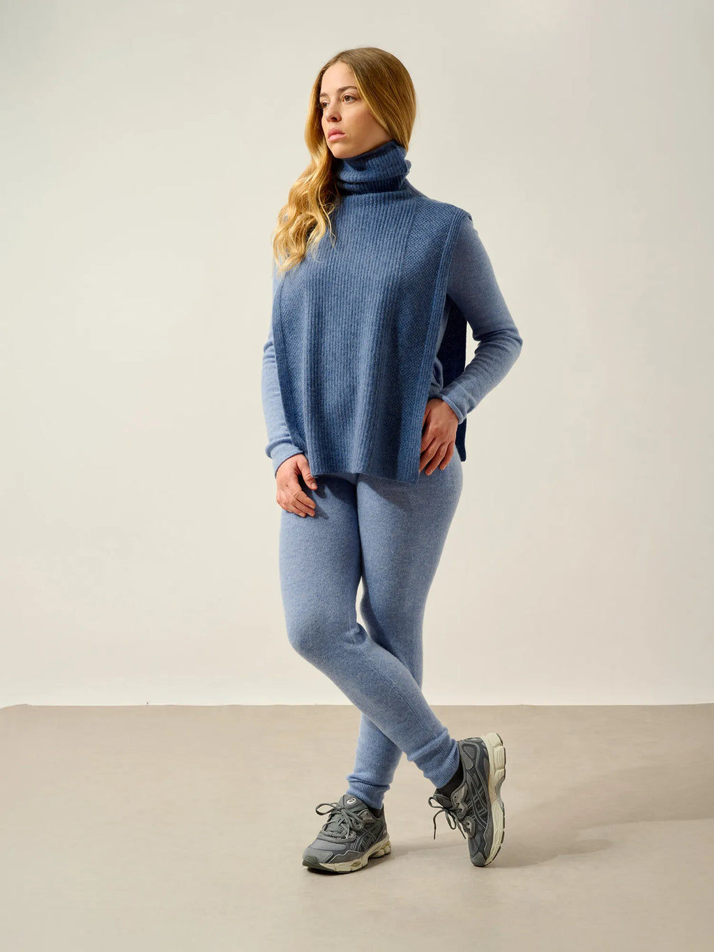DEMI poncho open turtleneck 4 ply denim blue