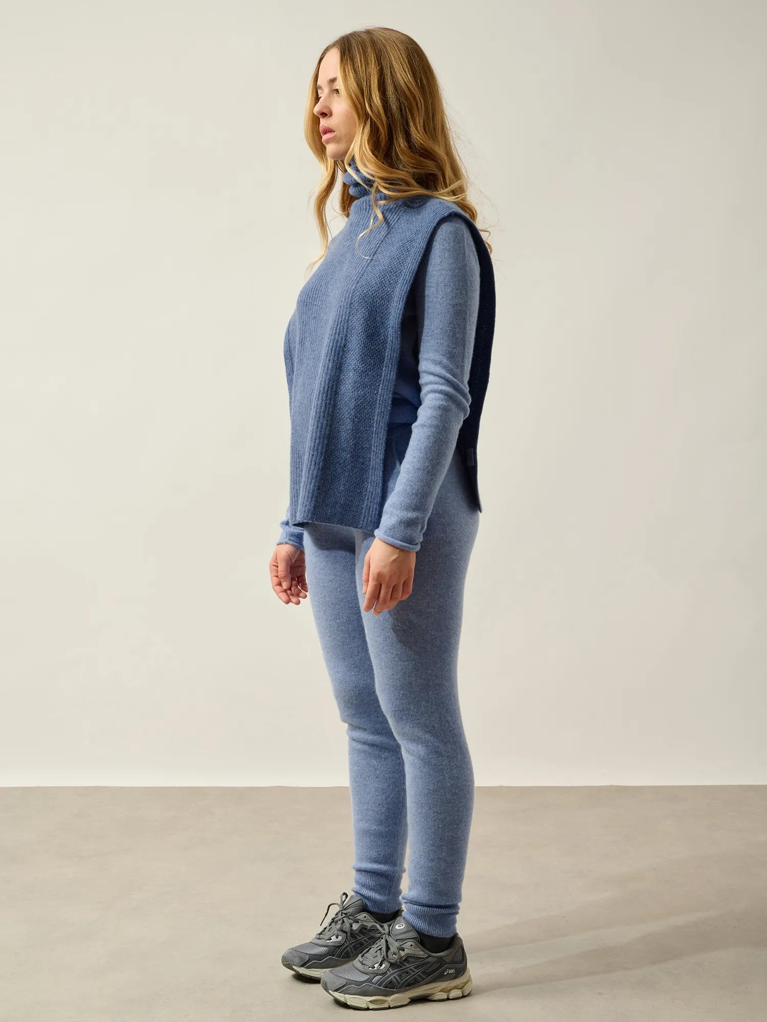 DEMI poncho open turtleneck 4 ply denim blue