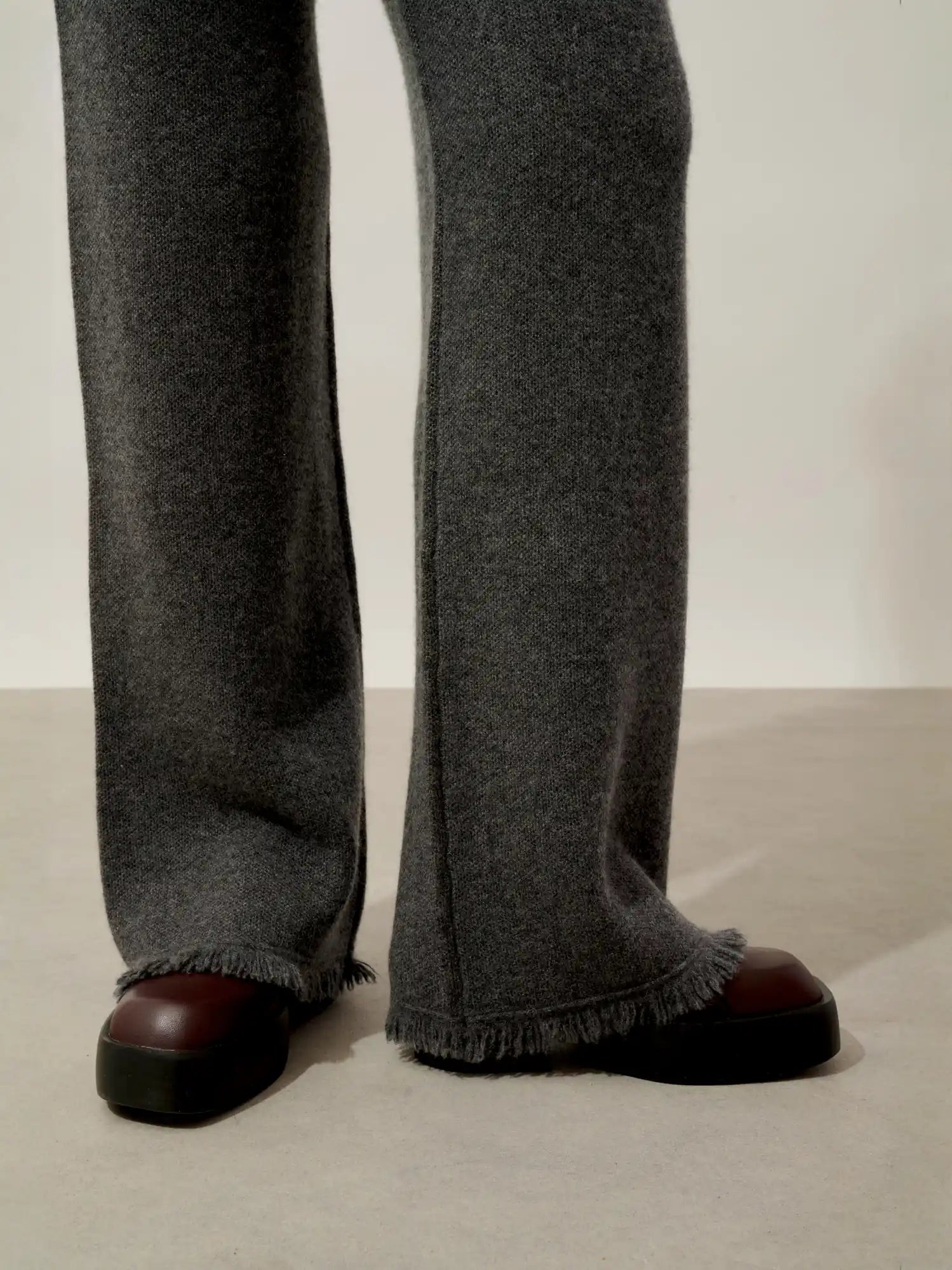 ANGUSTIA pantalon évasé anthracite chiné