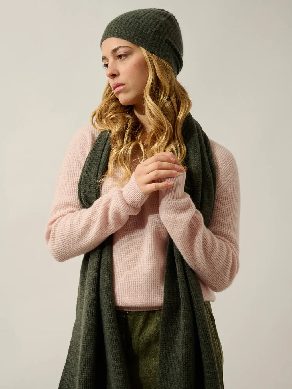 DOMINIQUE Beanie 4 Ply Heather Khaki