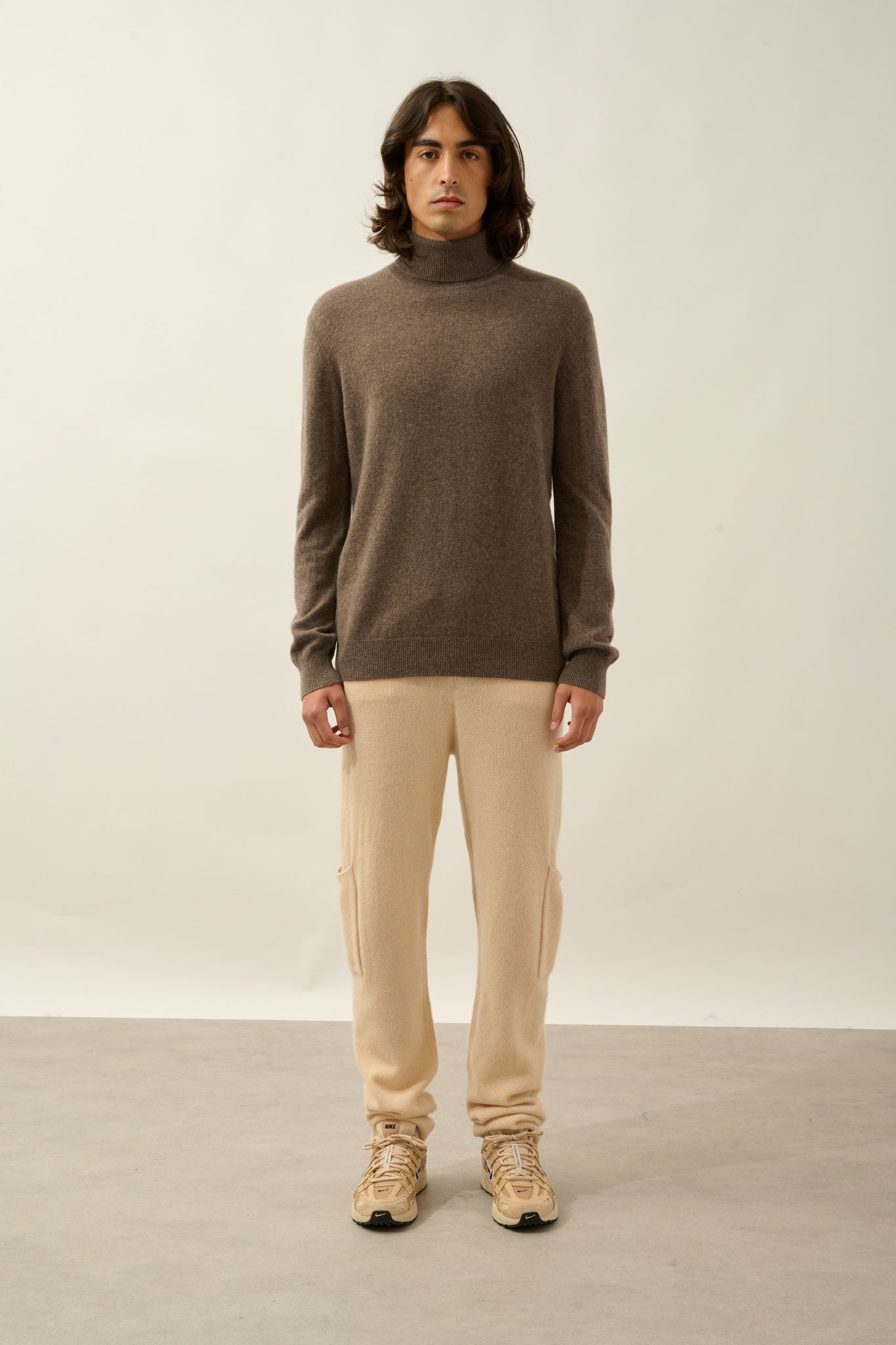 BANGE taupe turtleneck sweater 100% cashmere