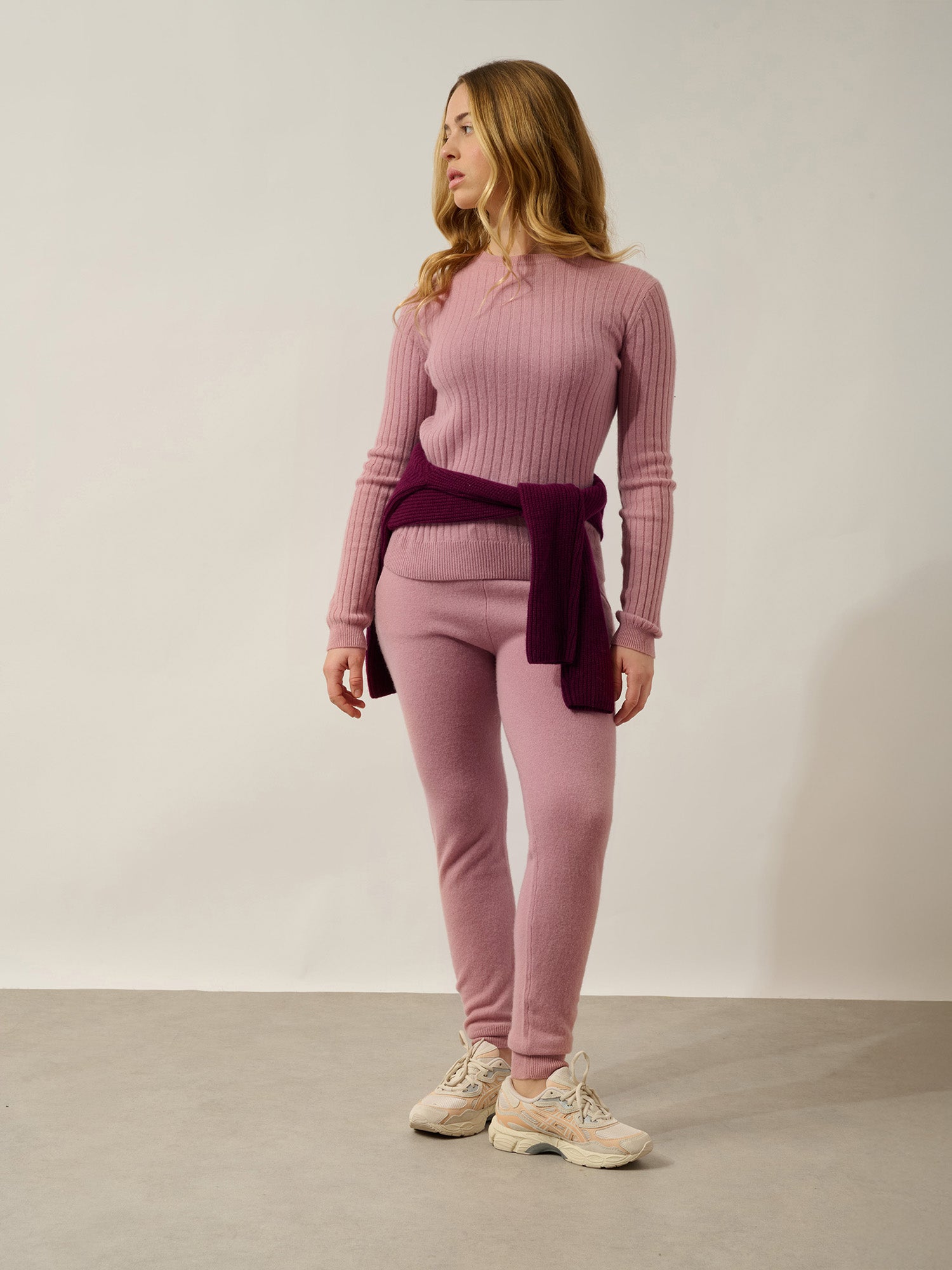 BELLA rosewood round-neck sweater 100% cashmere