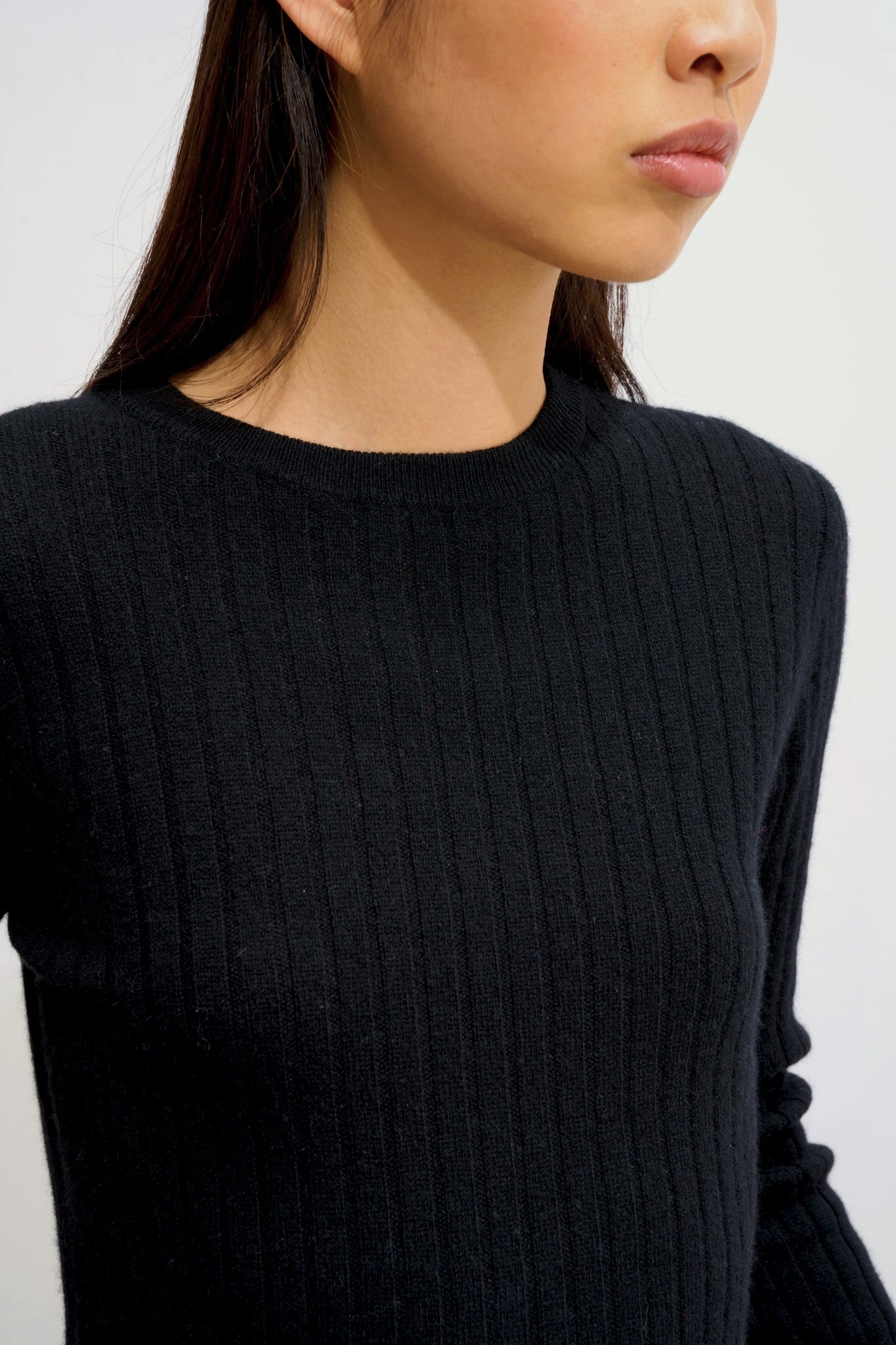 BELLA pull col rond noir 100% cachemire